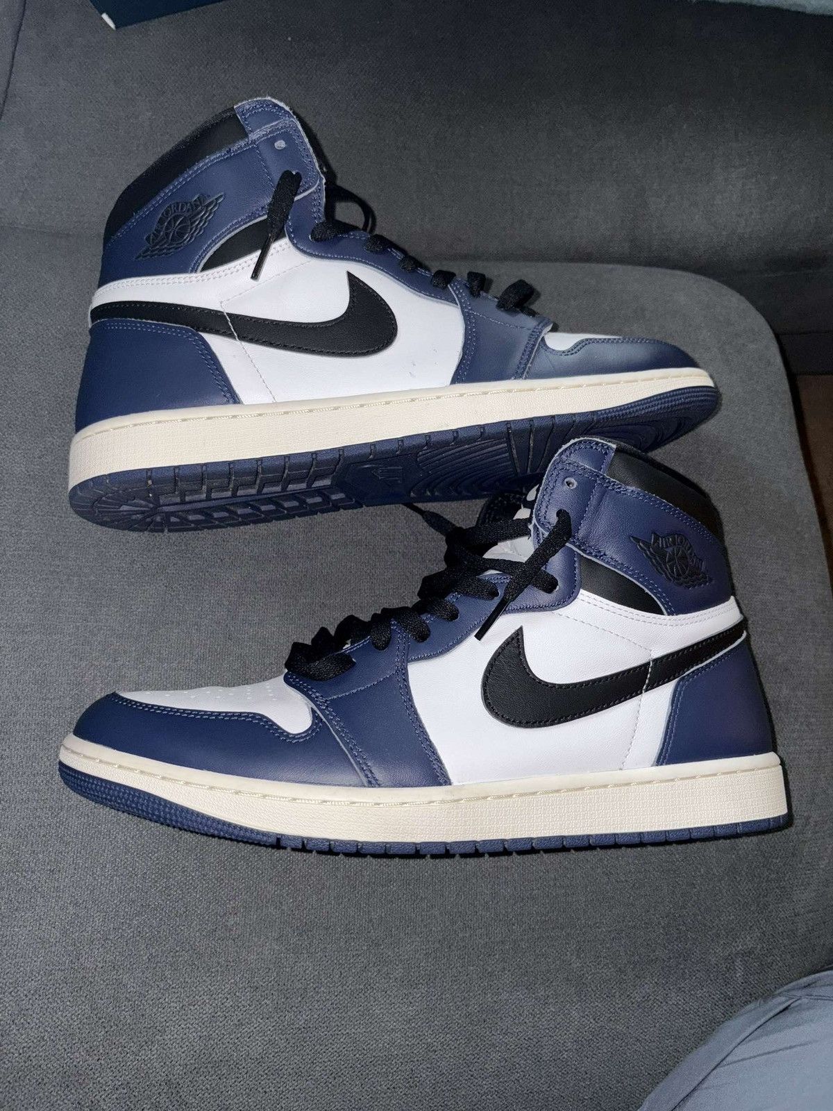 Jordan Brand × Nike Jordan 1 Midnight Navy Size US 13 / EU 46 - 1 Thumbnail