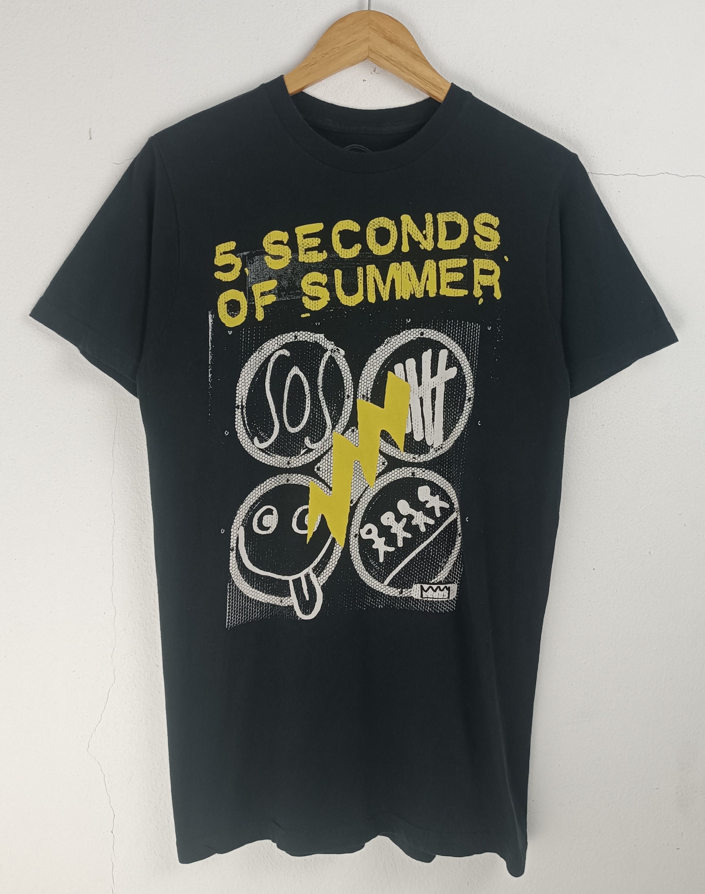 Band Tees VINTAGE 5 SECONDS OF SUMMER TEE VAMPS ONE OK ROCK Size US M / EU 48-50 / 2 - 3 Thumbnail