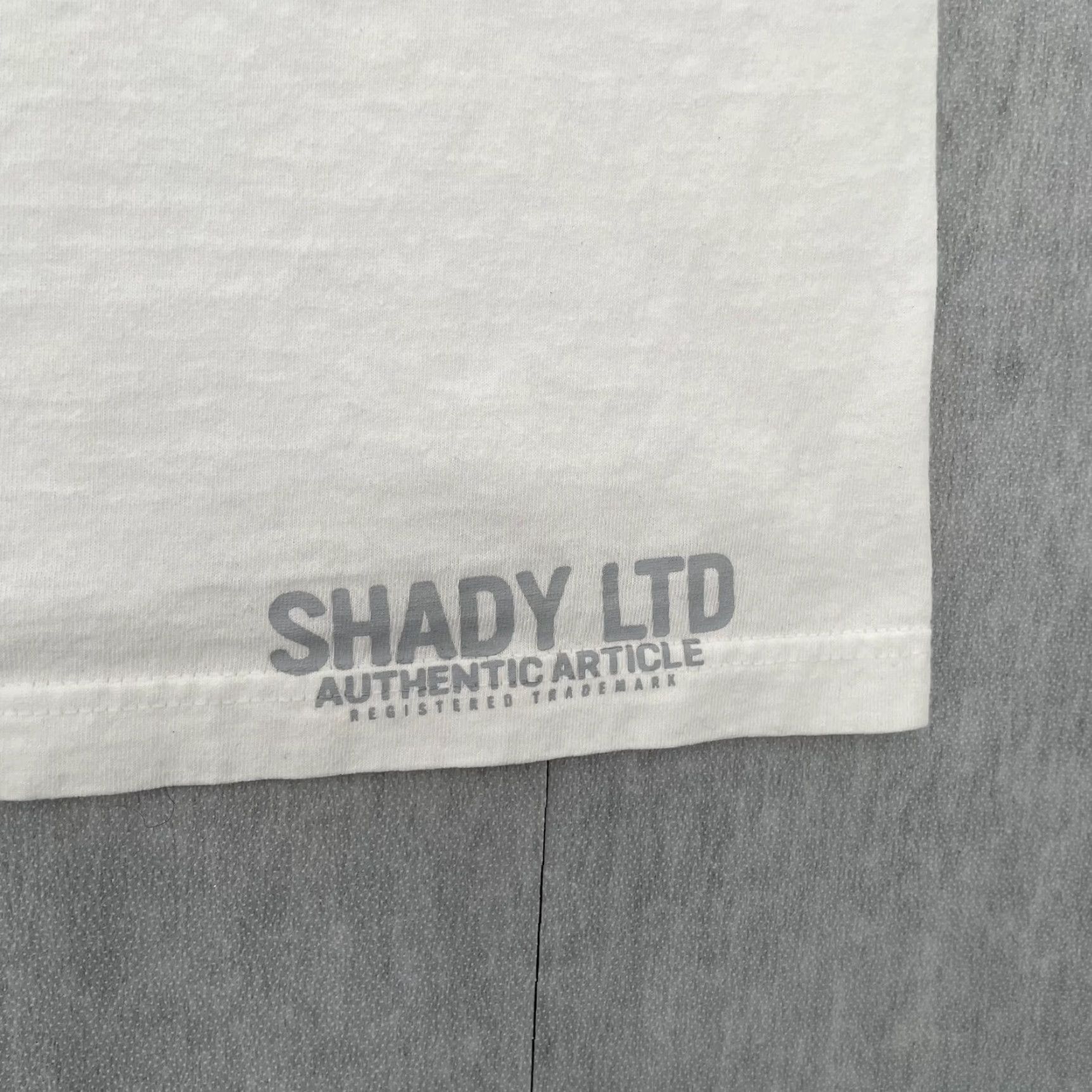 Vintage VINTAGE Eminem Slim Shady Shirt Mens XL White Crew Neck Short Sleeve Logo 90s Hip Hop Music T-Shirt XL Mens Size US XL / EU 56 / 4 - 4 Thumbnail