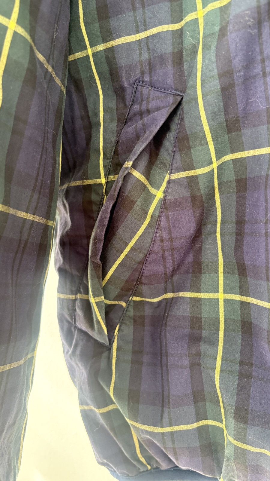 Tommy Hilfiger Tommy Hilfiger navy Plaid reversible puffer coat Size US M / EU 48-50 / 2 - 7 Thumbnail