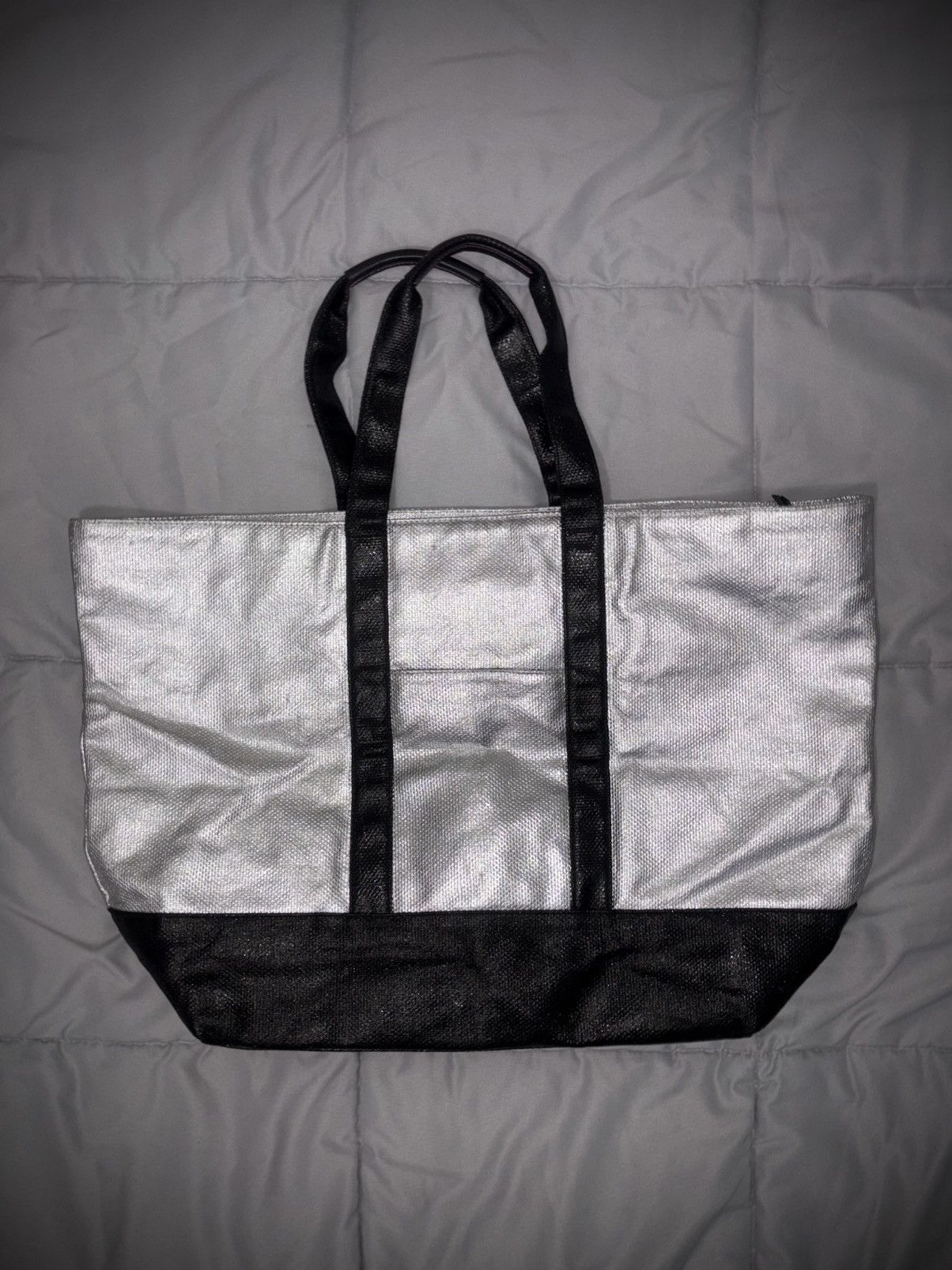 Victoria's Secret Victoria’s Secret Metallic Silver & Black Large Tote Bag Size ONE SIZE - 2 Thumbnail
