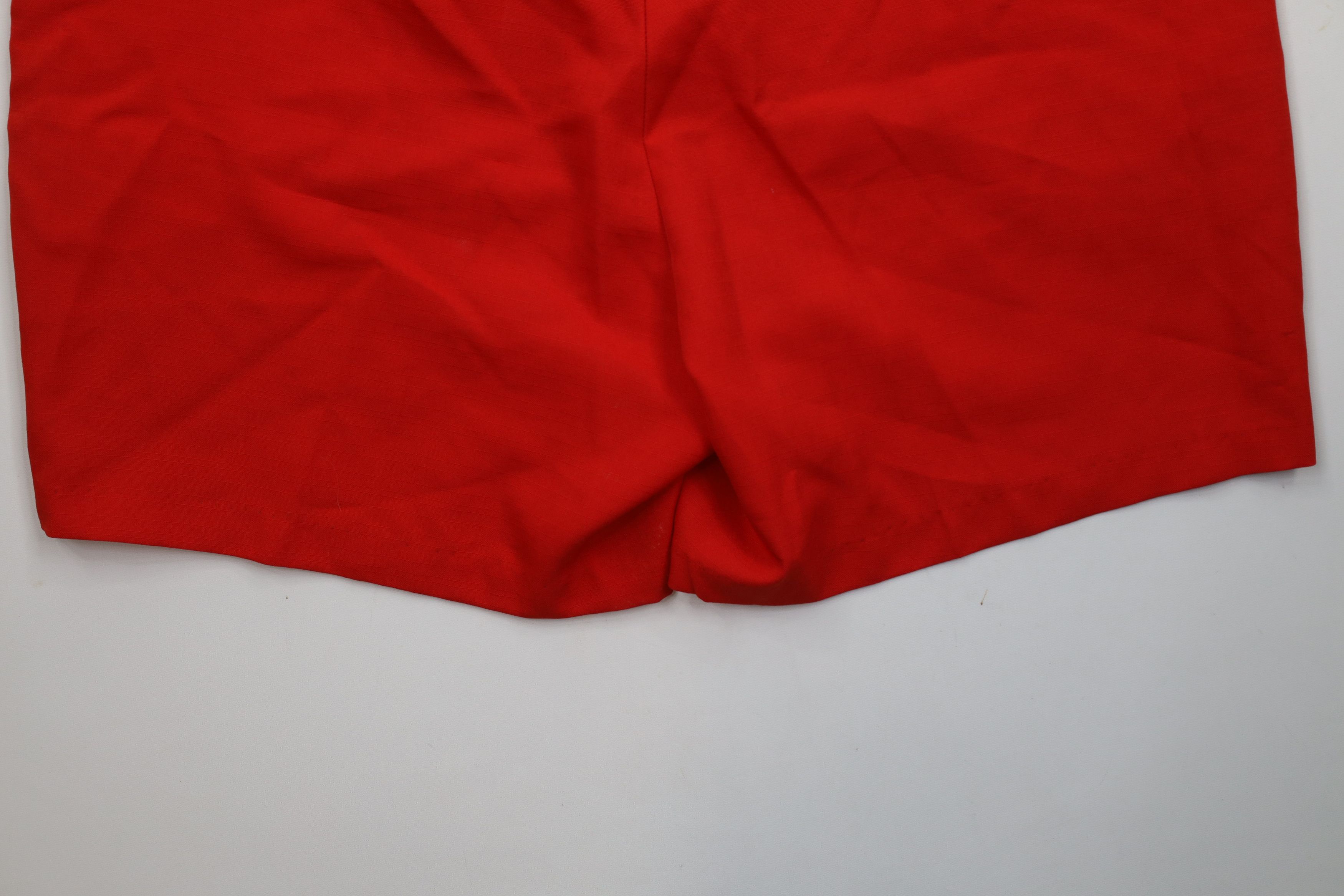 Vintage Vintage 90s Streetwear Above Knee Golf Chino Shorts Red USA Size US 42 / EU 58 - 12 Thumbnail
