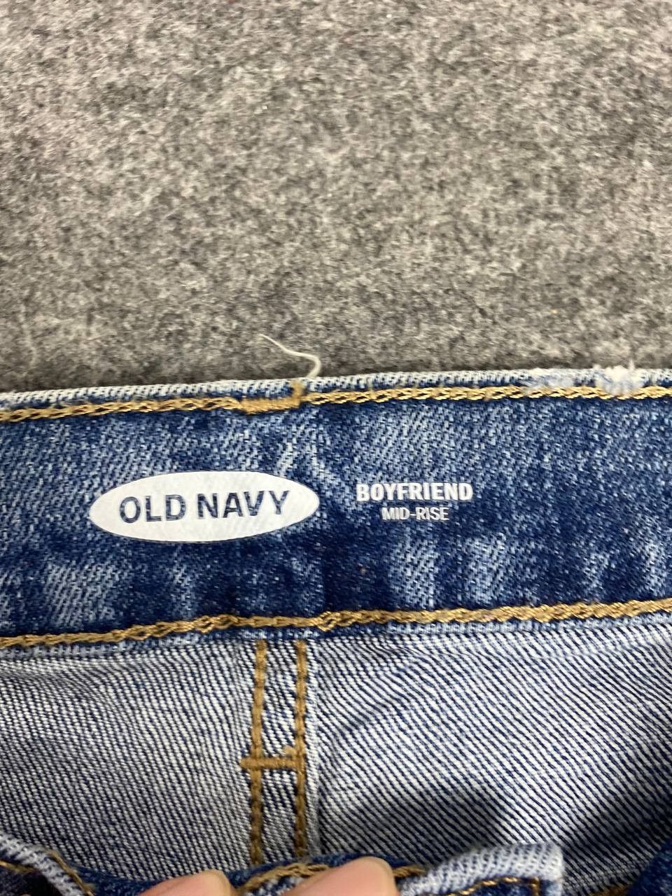 Old Navy old navy boyfriend cut mid rise distressed denim Size US 36 / EU 52 - 14 Thumbnail