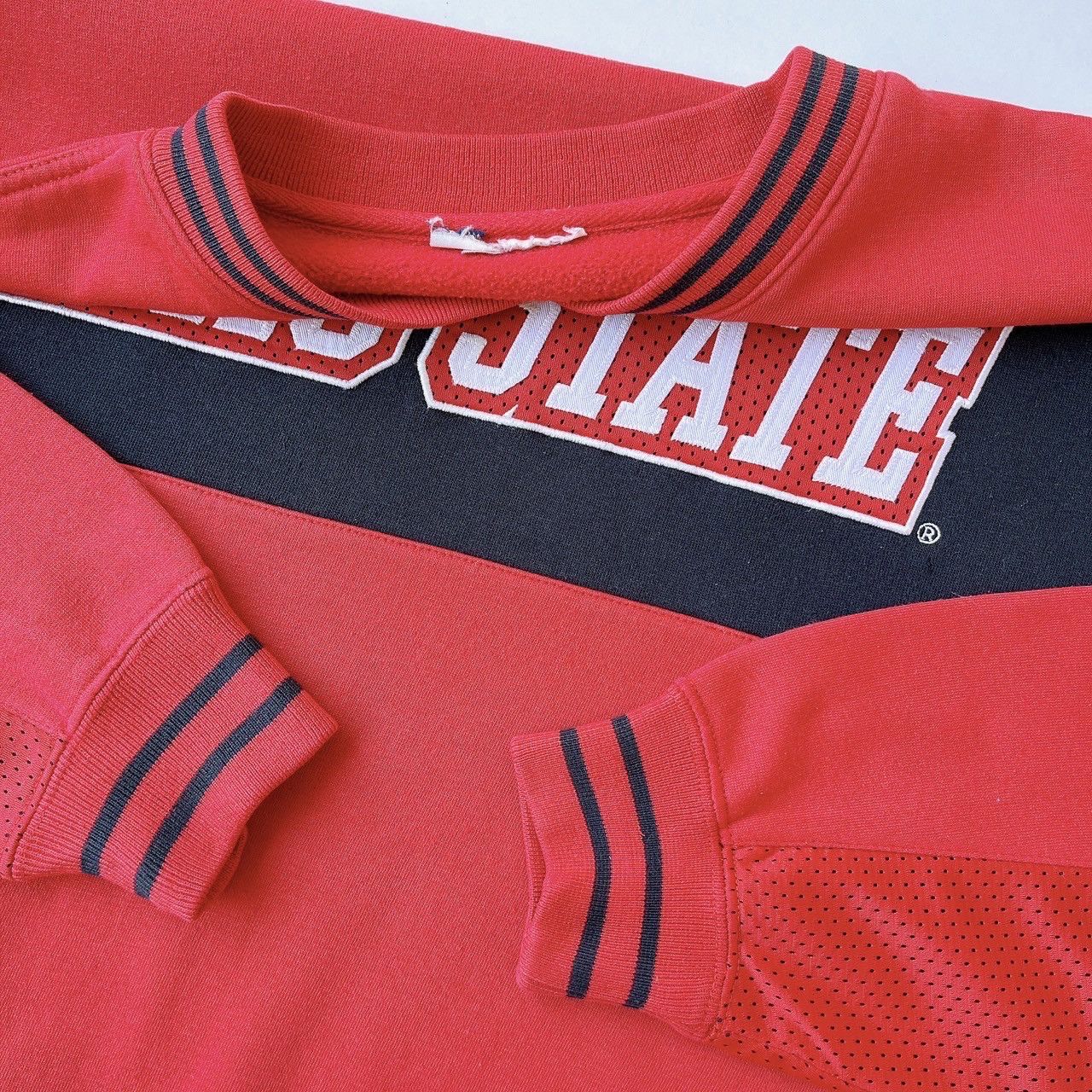 Vintage 90s Ohio State University Buckeyes sweatshirt/ XL Size US XL / EU 56 / 4 - 9 Thumbnail