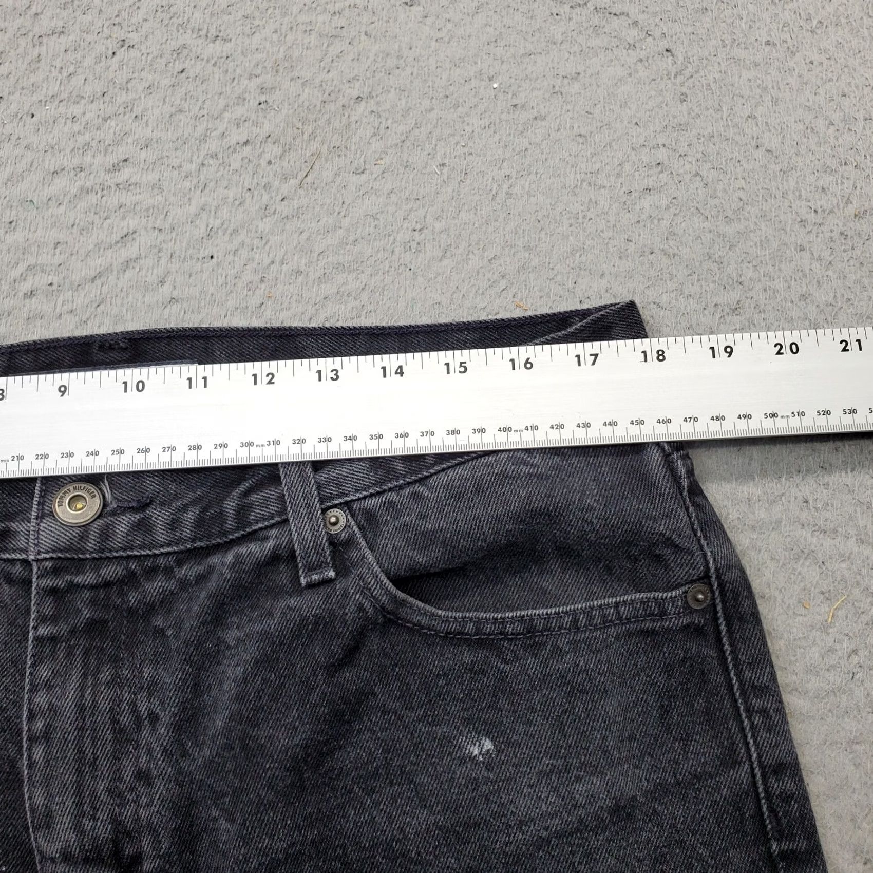 Tommy Hilfiger Tommy Hilfiger Jeans Mens 34x30 Black Denim Droite Dark Wash Straight Leg Jeans Mens 34x30 Black Denim Straight Size US 34 / EU 50 - 6 Thumbnail