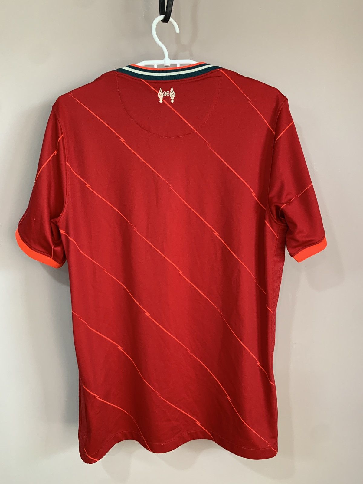 Nike Liverpool 2021 Home Football Shirt Nike Soccer Jersey Sz M Size US M / EU 48-50 / 2 - 2 Thumbnail
