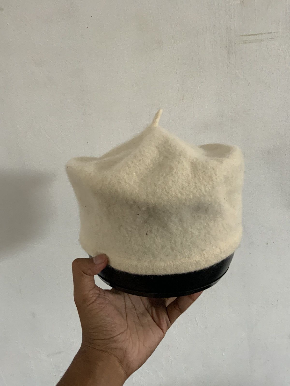 Barrett Mohair Fur Barett White Streetwear Hat Size ONE SIZE - 5 Thumbnail