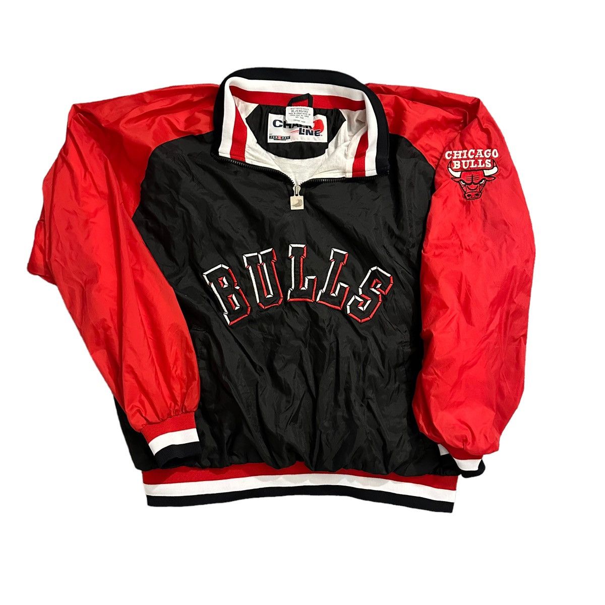 Vintage Vintage 1990s Chicago Bulls Chalk Line Windbreaker Jacket