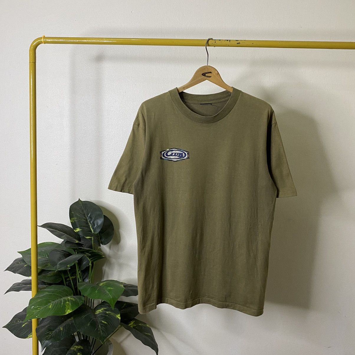 Vintage 1990s Club Surf Big Back Graphic T Shirt Surfing Style Size US L / EU 52-54 / 3 - 7 Thumbnail