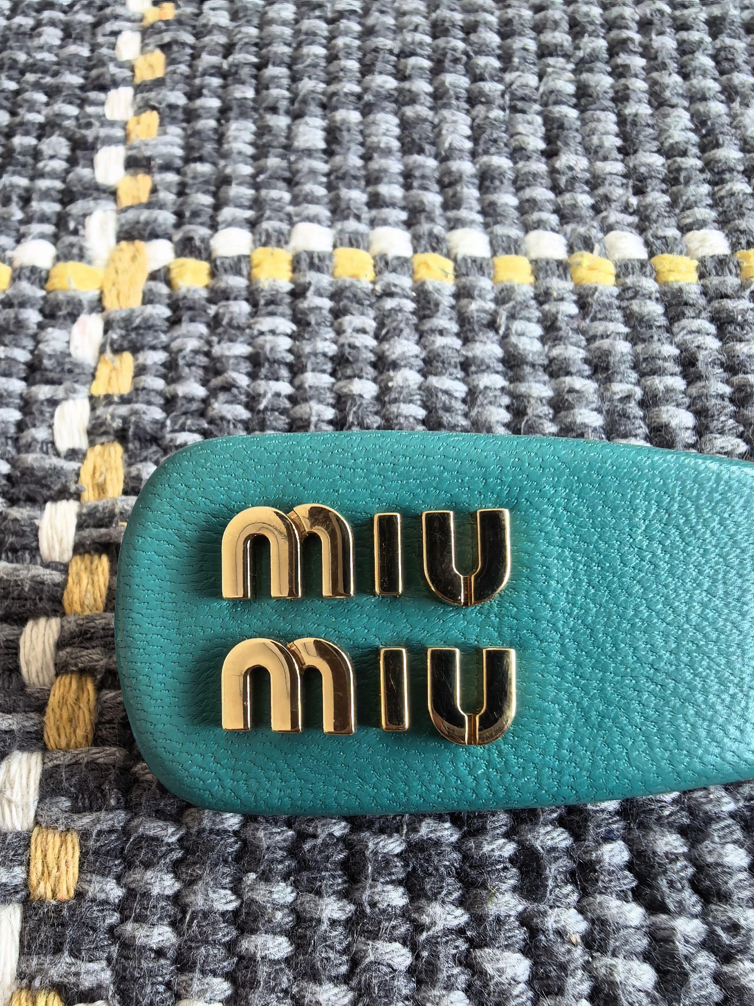 Miu Miu MIU MIU Deep Green Leather Hair Clip Gold Clasp Size ONE SIZE - 4 Thumbnail