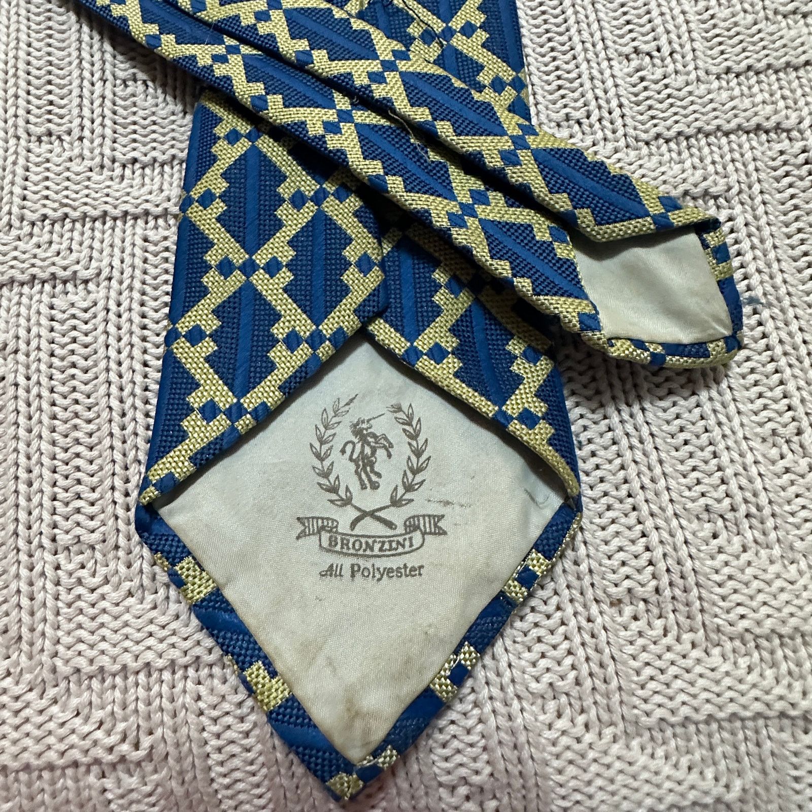 Vintage Vintage Bronzini blue and gold geometric men's tie Size ONE SIZE - 3 Thumbnail