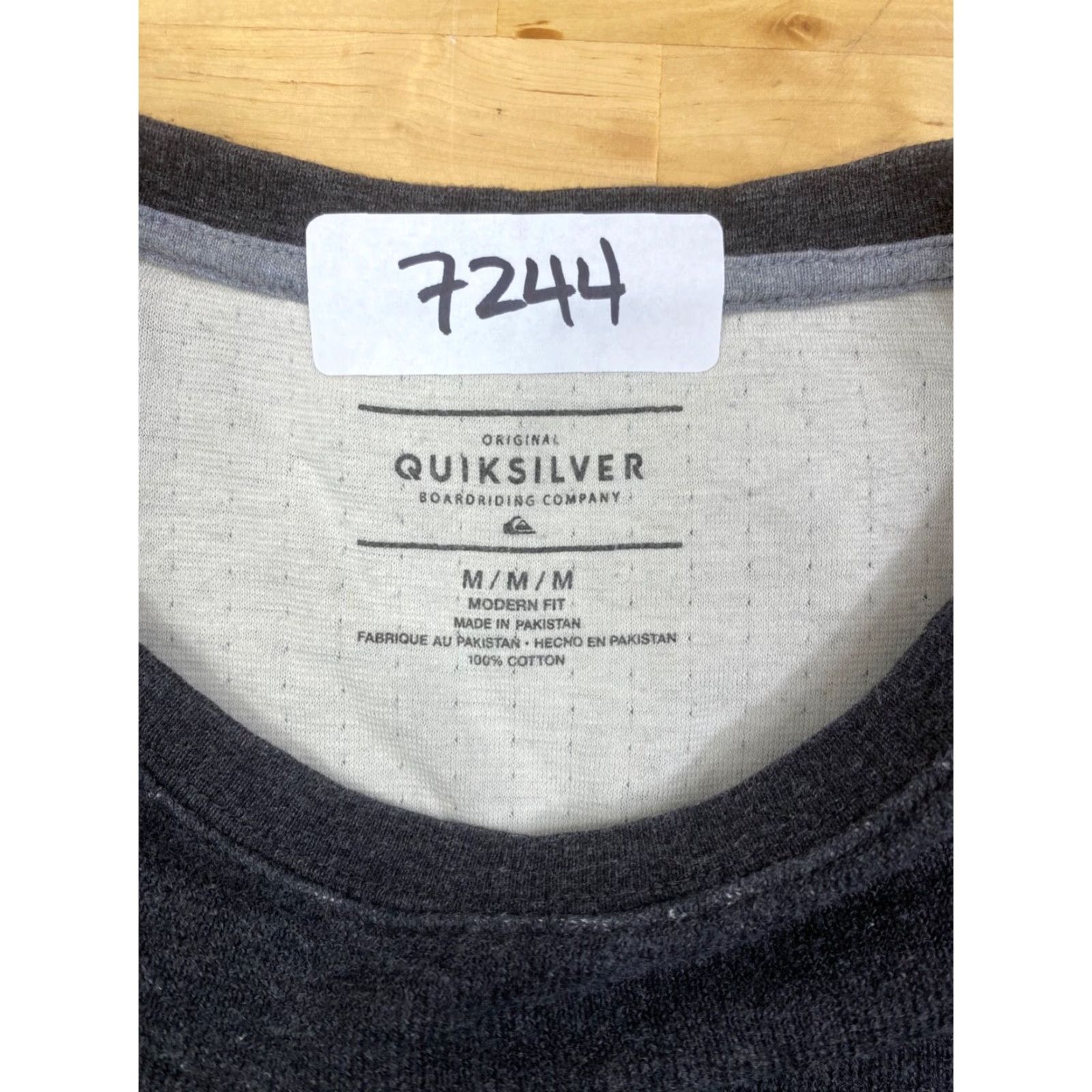 Quiksilver Quiksilver Shirt Mens M Gray Beach Long Sleeve T-Shirt Casual Surf Skate Size US M / EU 48-50 / 2 - 3 Thumbnail