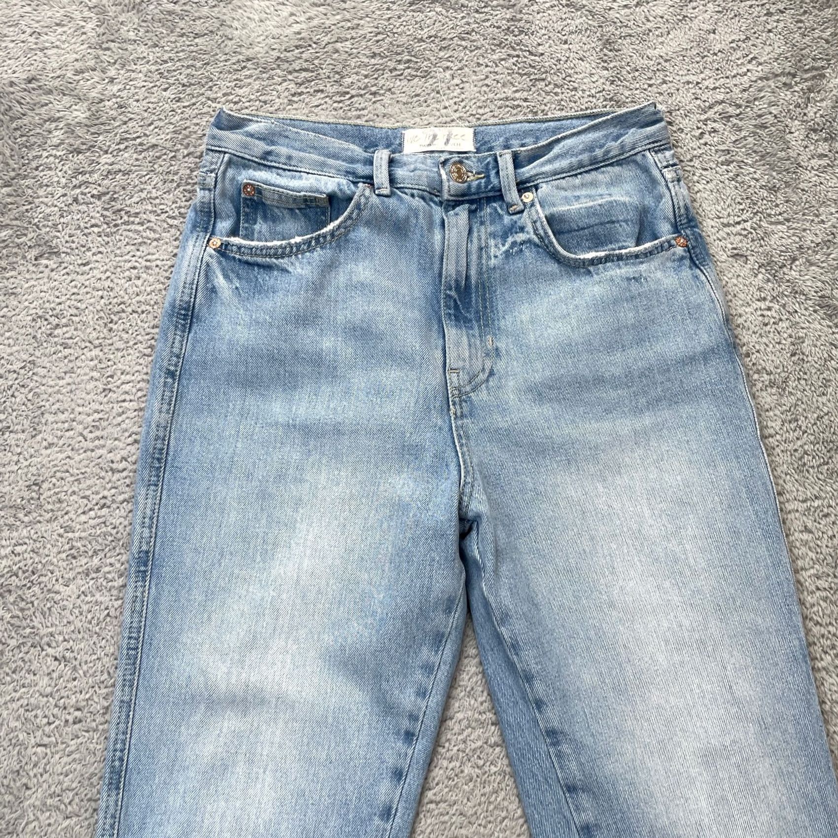 Vintage We The Free Jeans Womens 27 Blue Denim High Rise Straight Leg Light Wash Classic Jeans High Rise 27 Womens Blue Denim 5-Pocket Style Straight Bohemian Size 27" / US 4 / IT 40 - 2 Thumbnail