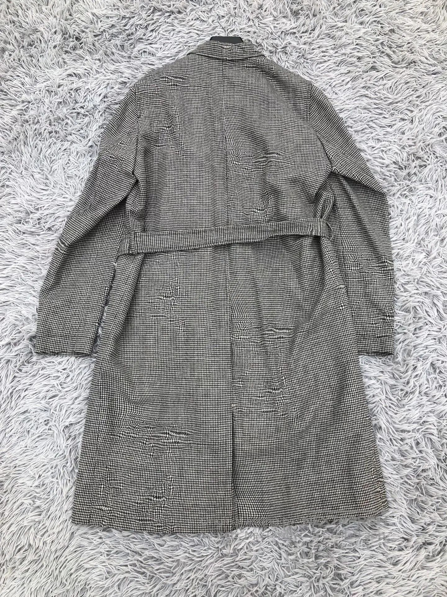 Dior Dior Houndstooth Lock Buckle Coat. Size US M / EU 48-50 / 2 - 7 Thumbnail