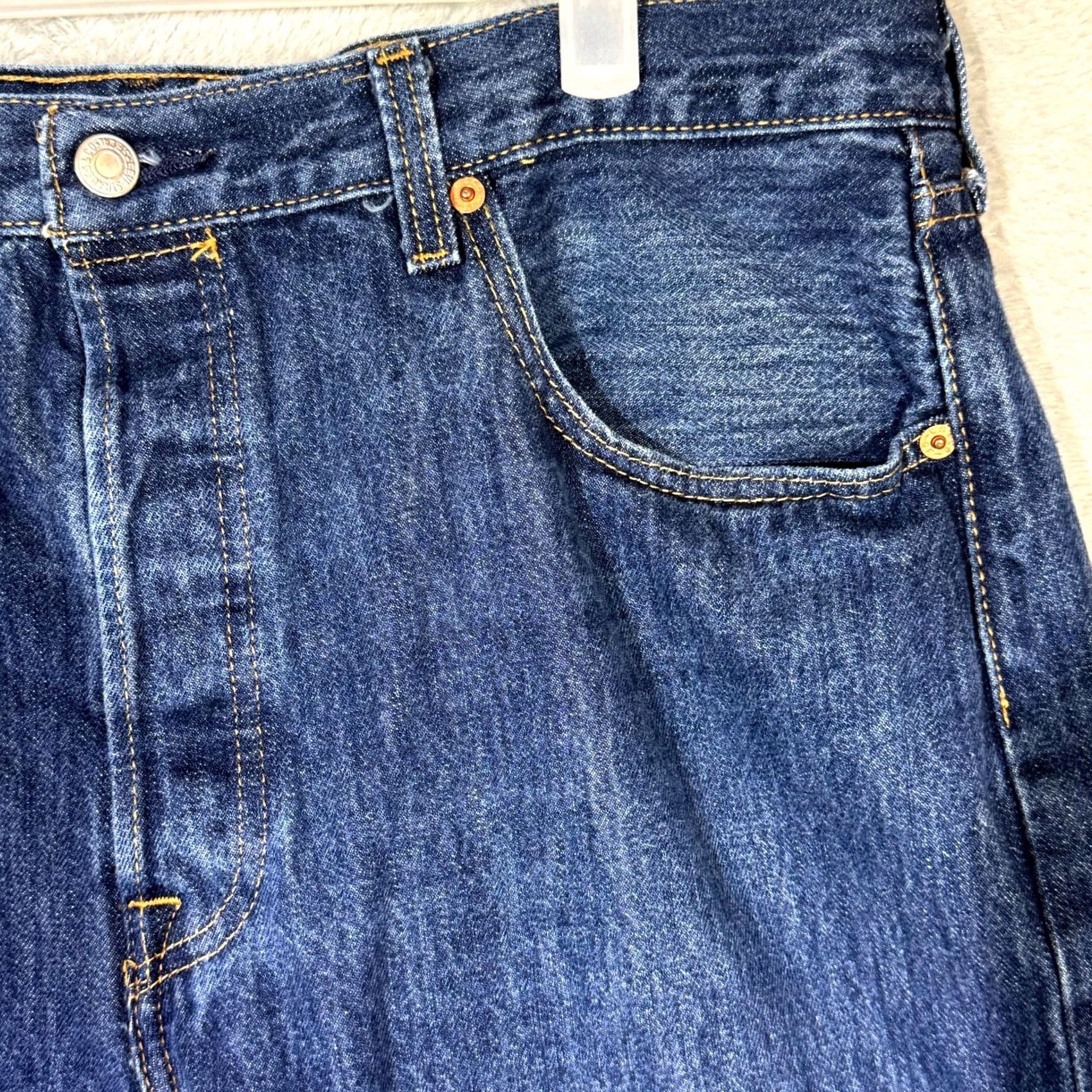 Levi's Levi’s 501 Jeans Men’s 38x30 Blue Denim Button Fly Mid-Rise Straight Leg Shirt? Size US 38 / EU 54 - 4 Thumbnail