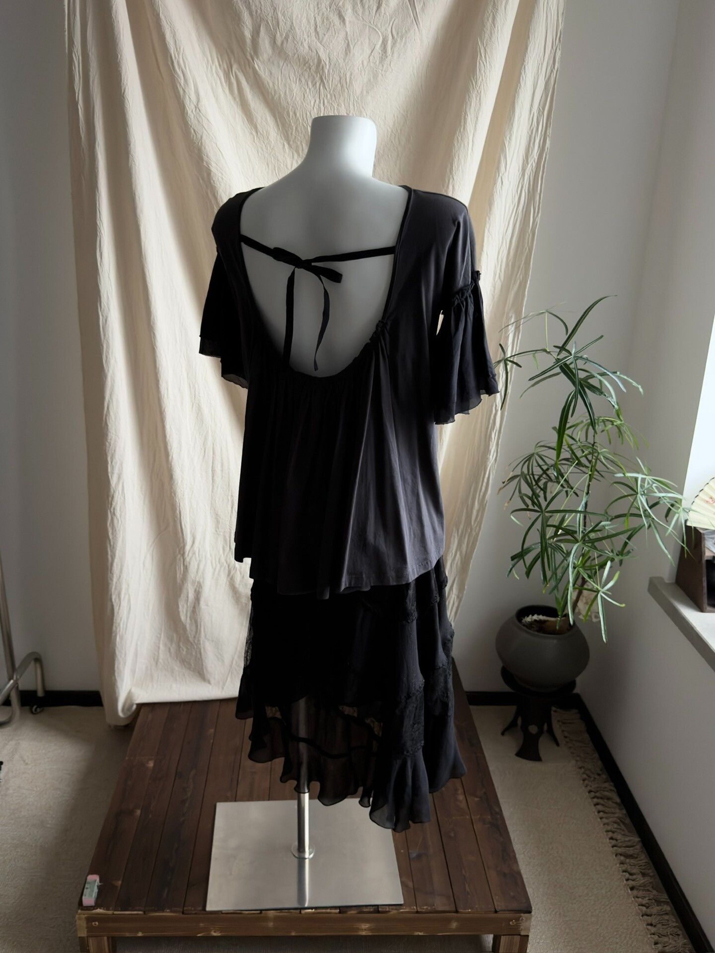 Prada Prada Backless Ruffle Sleeve Blouse Size M / US 6-8 / IT 42-44 - 1 Thumbnail