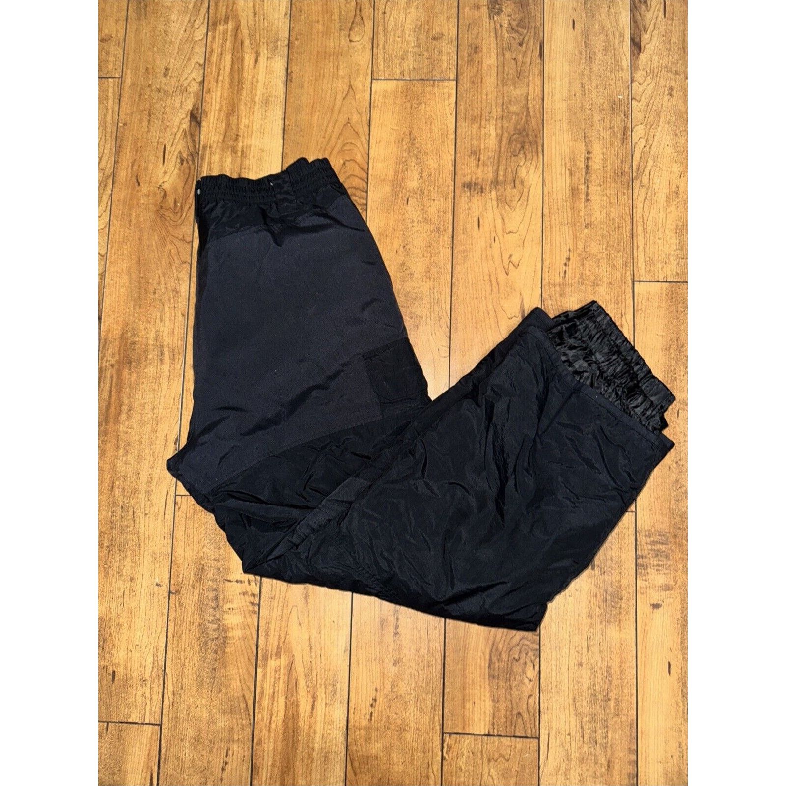 Bonfire Outerwear × Burton × NEFF Black Dot Outerwear Water Resistant Snow Pants Black M 32x34 Size US 32 / EU 48 - 1 Thumbnail