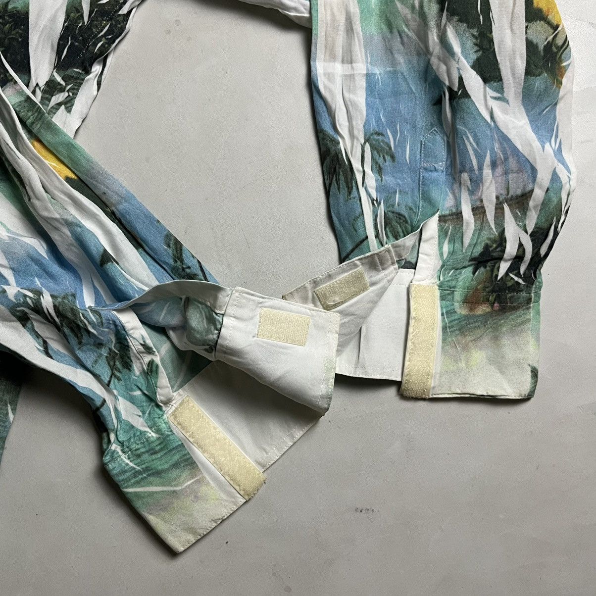 Doublet Double Aloha Shirt in The Hanger Mold Size US L / EU 52-54 / 3 - 9 Thumbnail