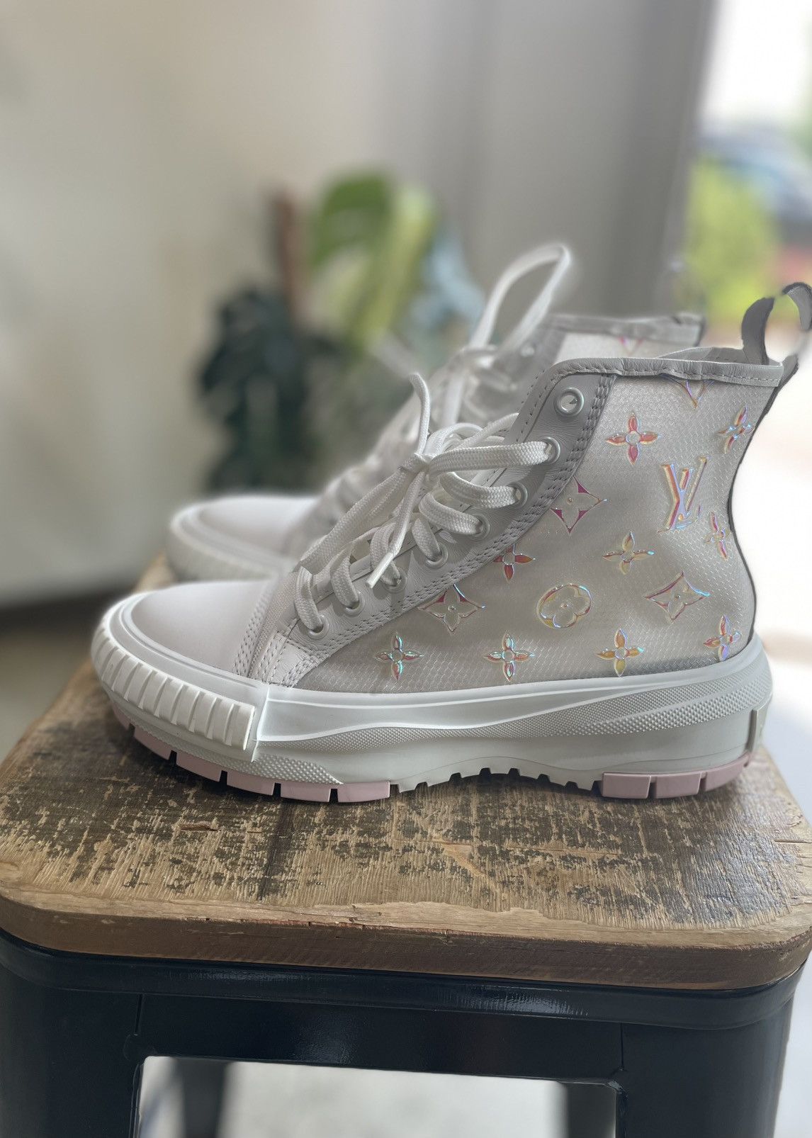 Louis Vuitton LOUIS VUITTON Iridescent Technical Mesh Monogram Size US 5 / EU 37 - 2 Thumbnail