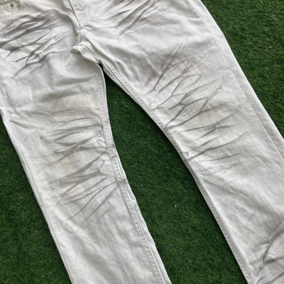 semanticdesign SEMANTIC DESIGN STUDDED WHITE BOOTCUT DENIM JEANS Size US 34 / EU 50 - 4 Thumbnail