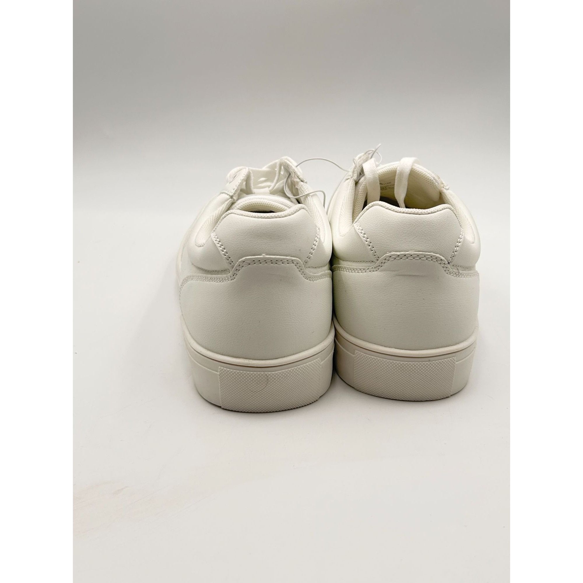 Perry Ellis Perry Ellis Portfolio White Low Top Sneakers Men US 12 Casua Size US 12 / EU 45 - 3 Thumbnail