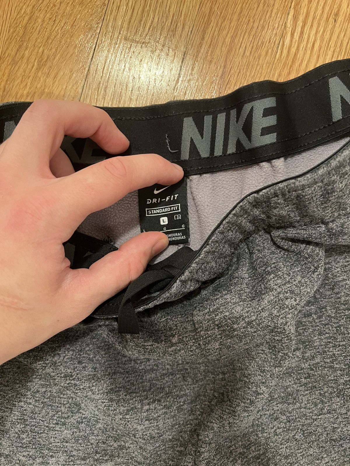 Nike grey nike sweats Size US 34 / EU 50 - 3 Thumbnail