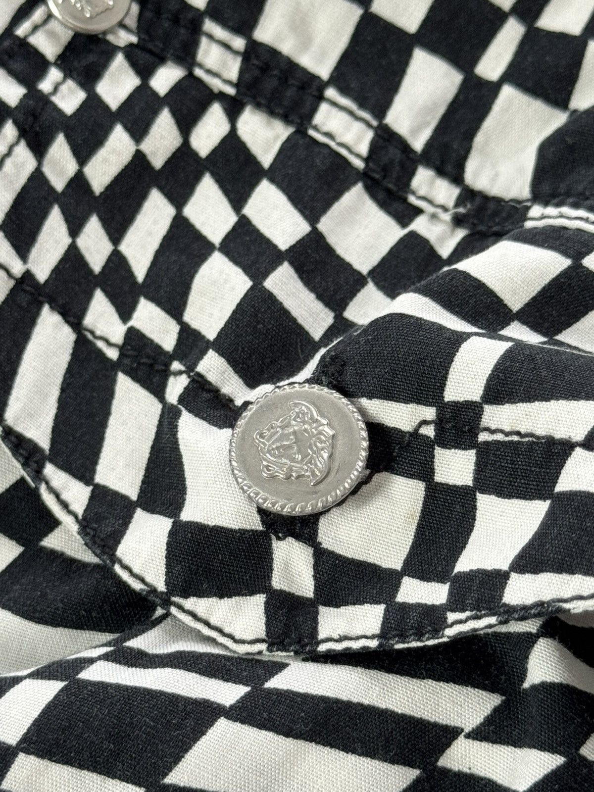 Versace Vintage Versace Italian 00s Button Up Shirt Size M / US 6-8 / IT 42-44 - 7 Thumbnail