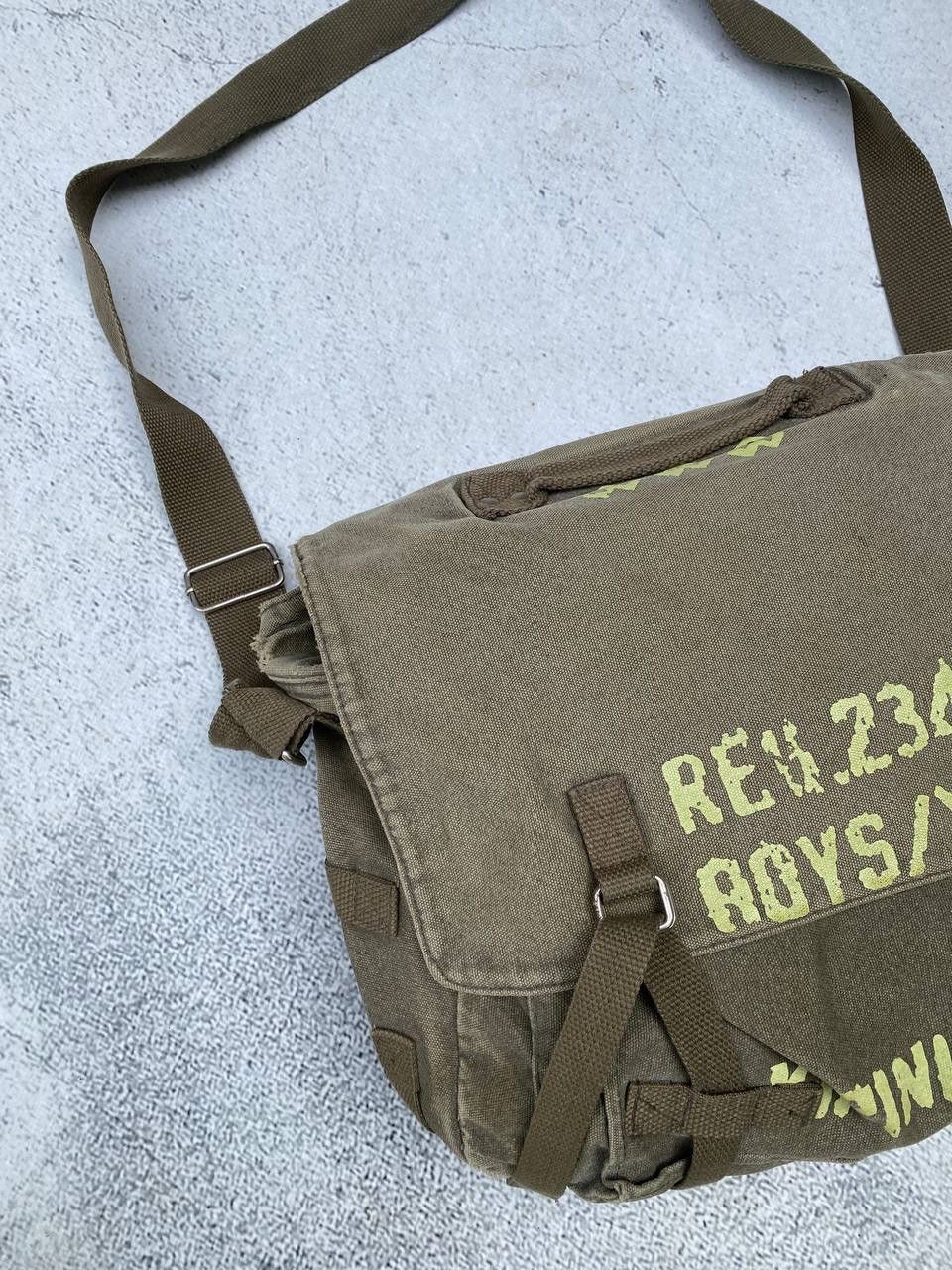 Japanese Brand Diesel Style Japanese distressed denim Sling Bag Size ONE SIZE - 4 Thumbnail