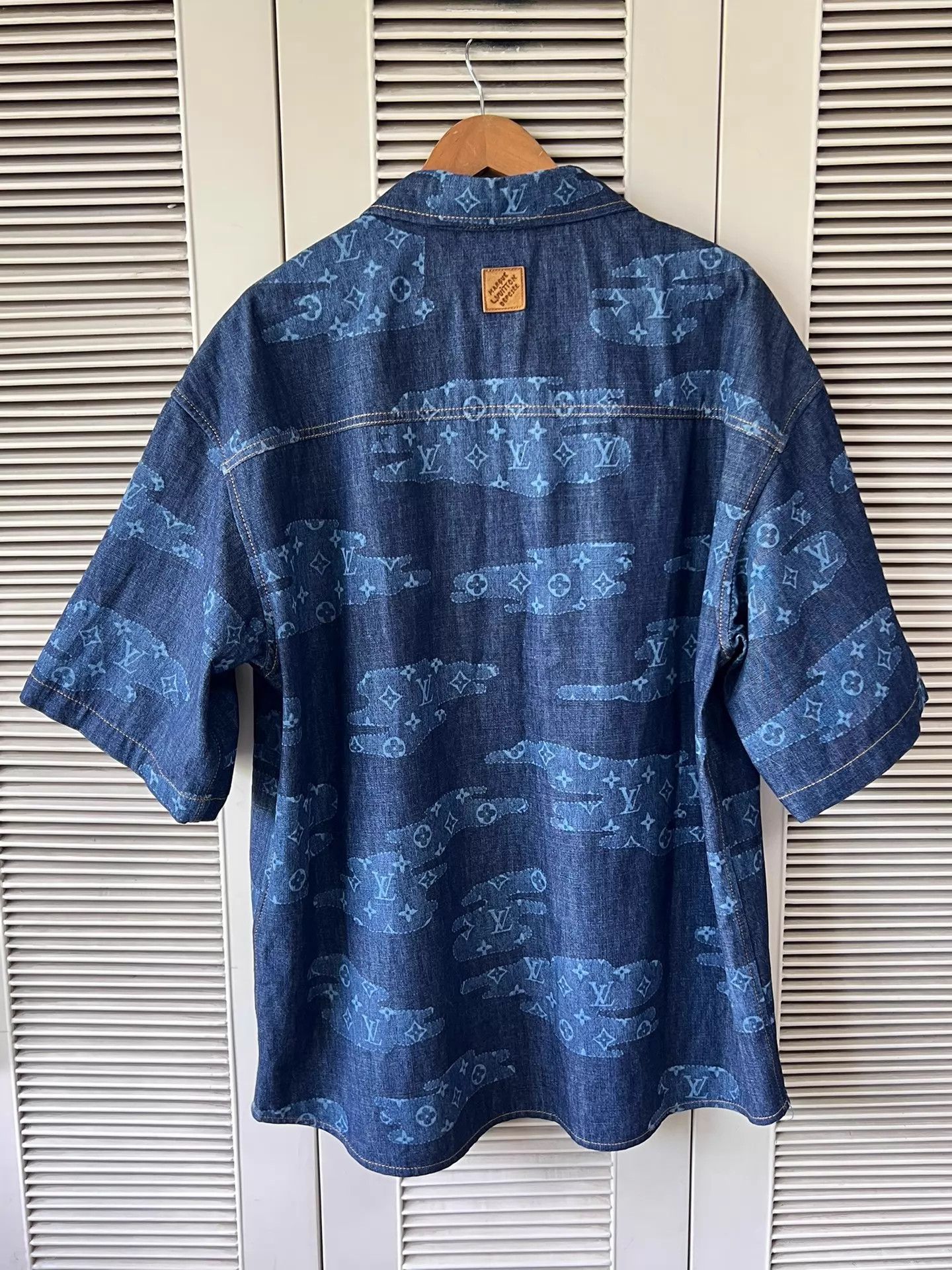 Louis Vuitton Louis Vuitton Monogram Cloud Print Denim Shirt 4L Size US XL / EU 56 / 4 - 2 Thumbnail