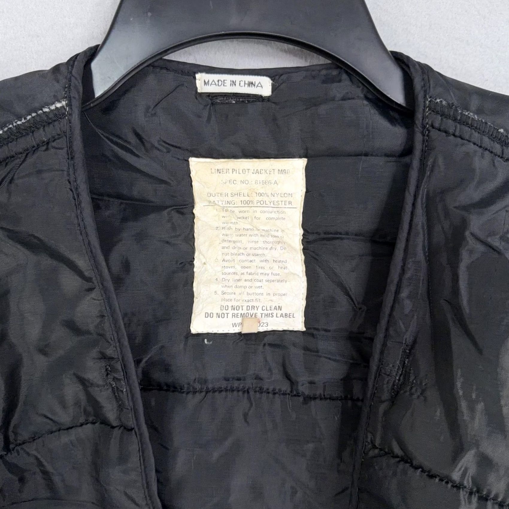 Vintage Liner Pilot Jacket M90 Mens Medium Black Quilted Nylon Padded Military Outdoor Workwear Jacket Size US M / EU 48-50 / 2 - 2 Thumbnail
