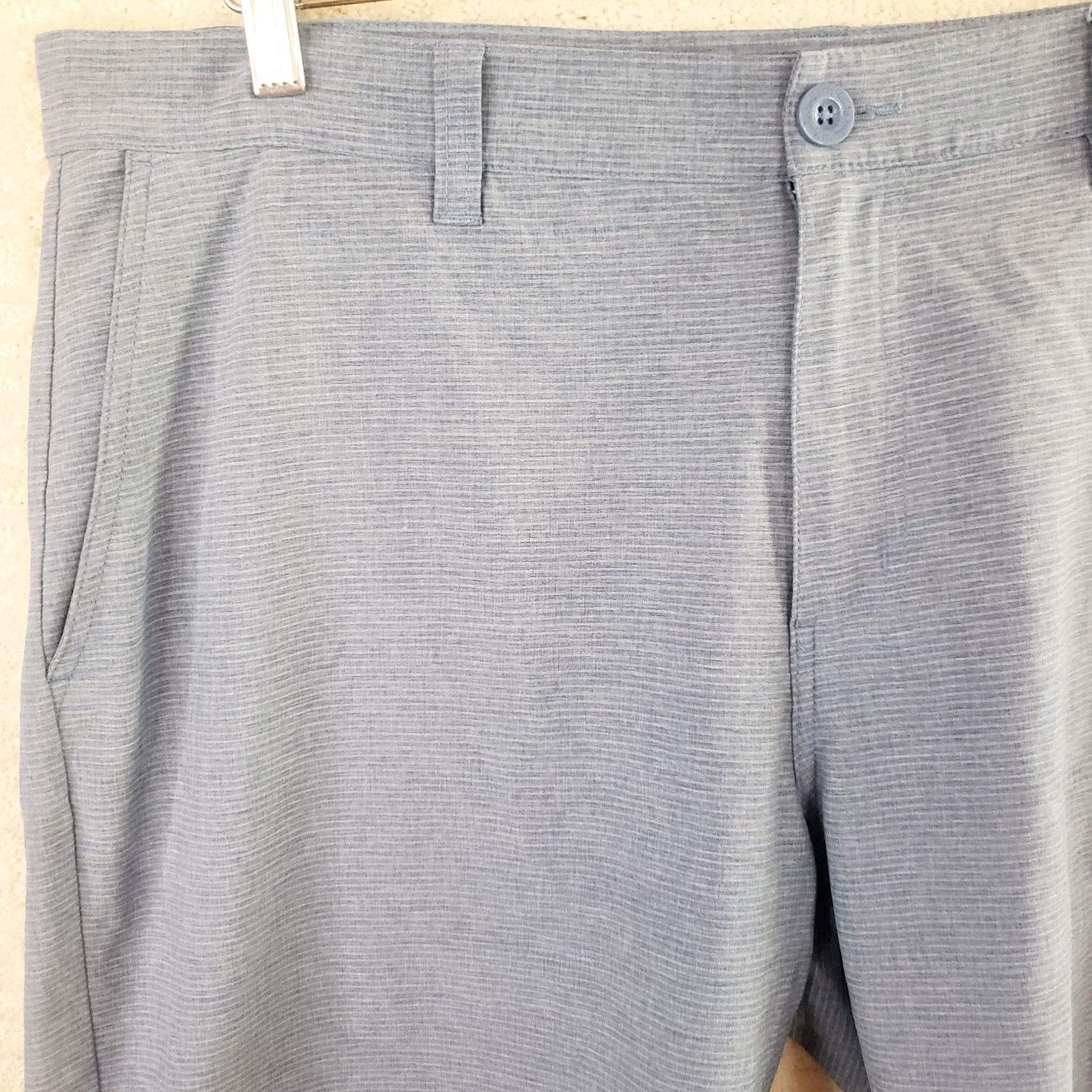 TravisMathew VINTAGE? No. Travis Mathew Shorts Mens 38x10 Blue Striped Golf Chino Performance Stretch Tech Size US 38 / EU 54 - 2 Thumbnail