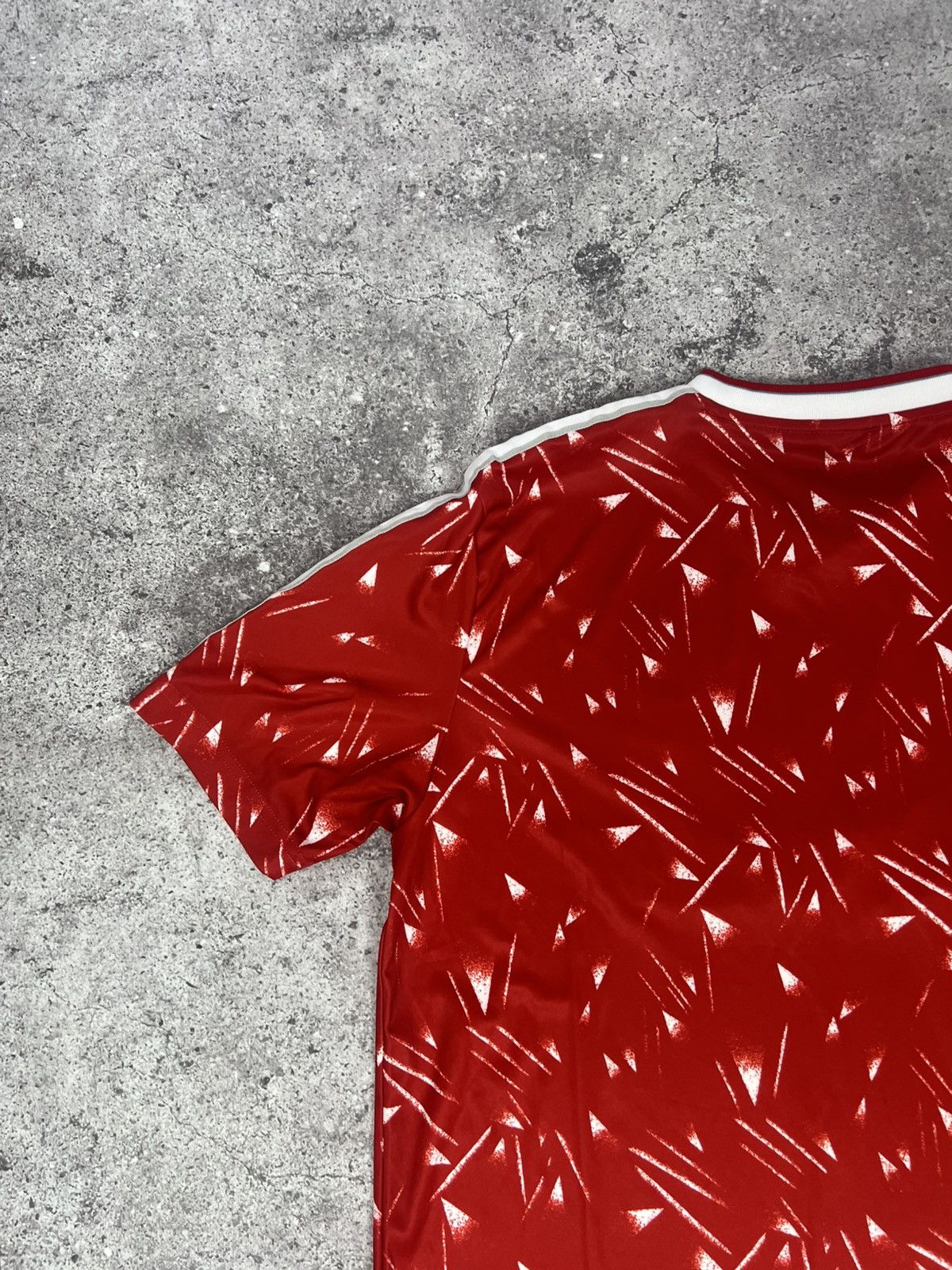 Vintage Liverpool Candy Football Shirt Soccer Jersey Size US XL / EU 56 / 4 - 13 Thumbnail