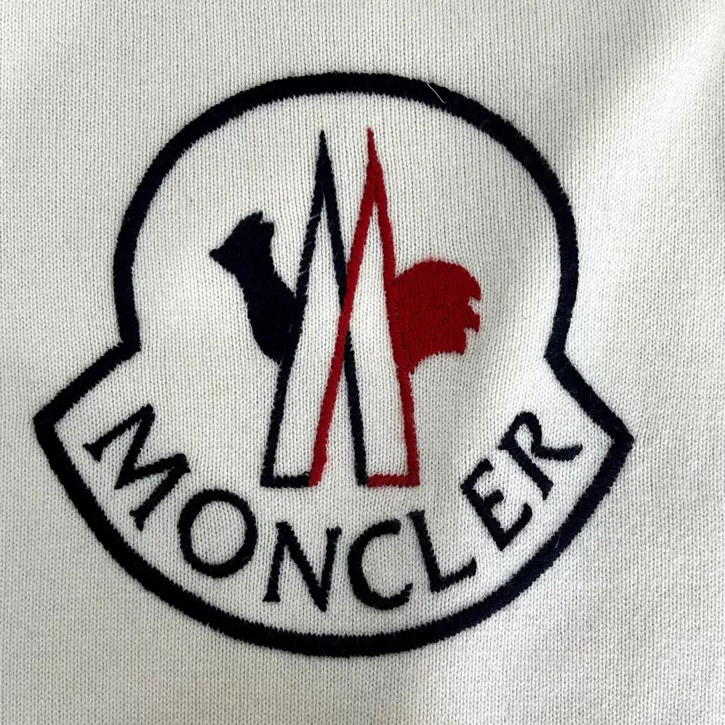 Moncler MONCLER Cream Large Logo Wool Knit Sweater M Size US M / EU 48-50 / 2 - 6 Thumbnail
