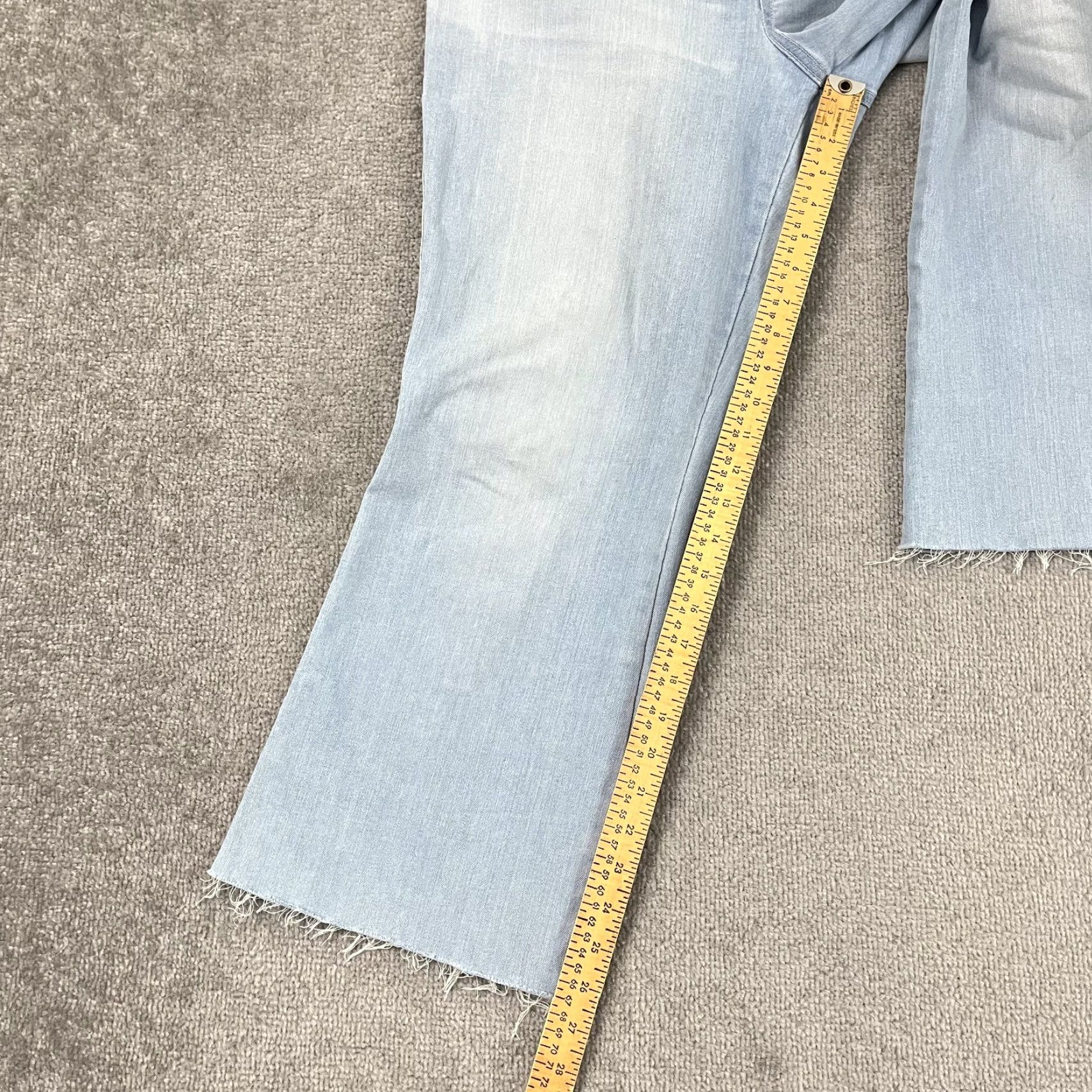 Spanx VINTAGE Spanx Jeans Womens Petite 1X Light Blue Denim Stretch Retro Pull On Raw Hem Pant Size 40" / US 18 - 4 Thumbnail