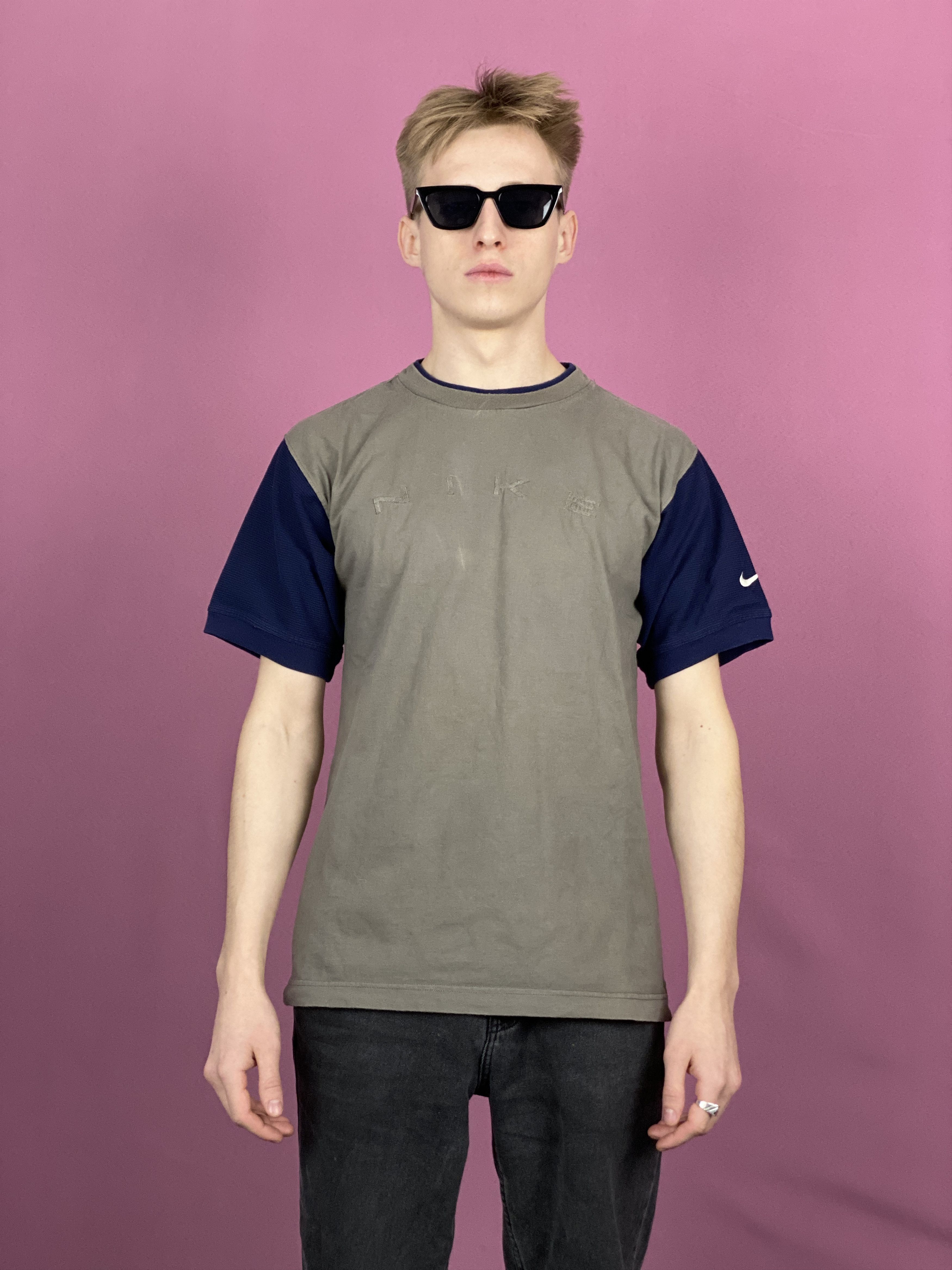 Nike × Vintage 90s Nike Vintage Men's T-Shirt - M Size US M / EU 48-50 / 2 - 1 Thumbnail