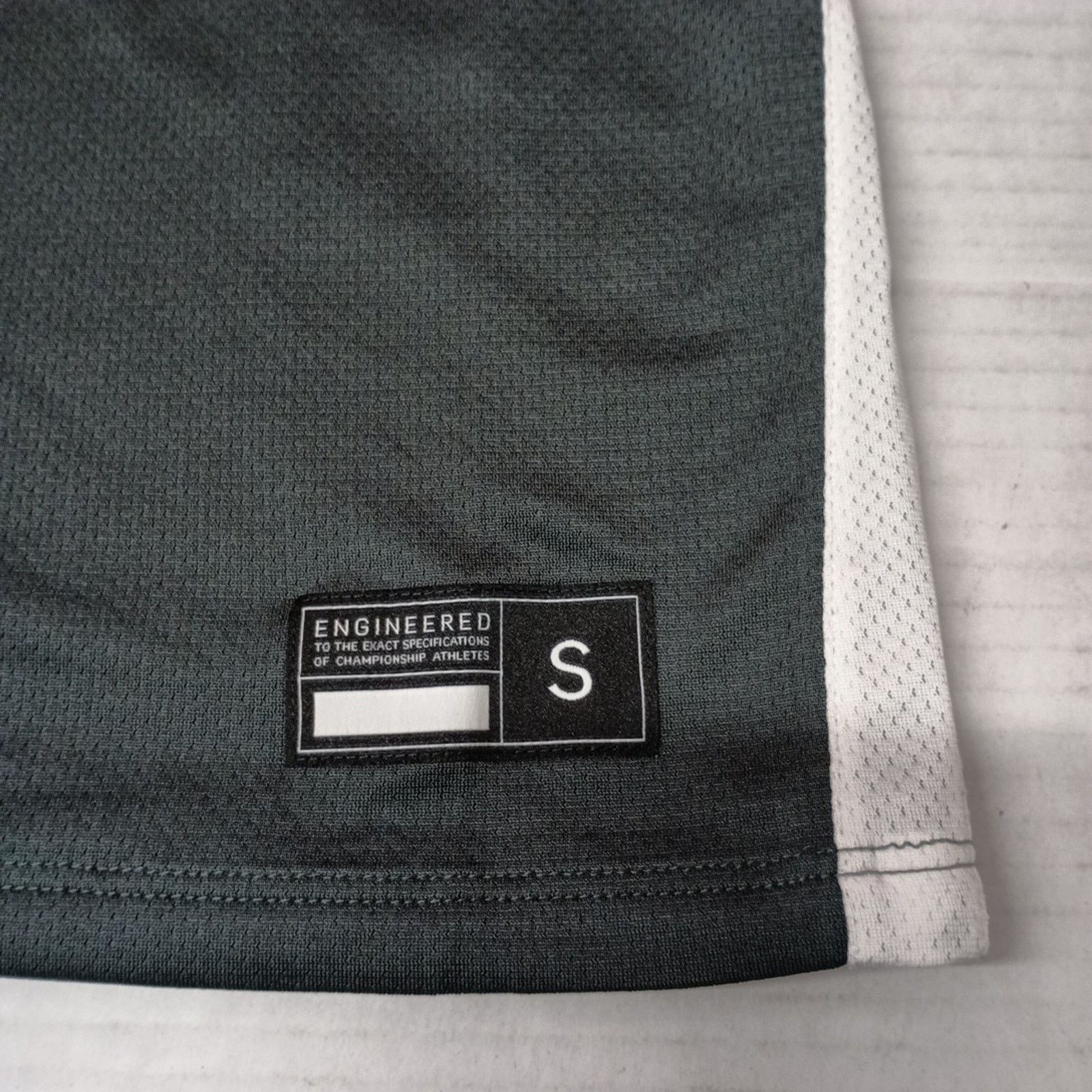 Nike Nike Engineered Reversible Basketball Jersey Men's S Gray Size US S / EU 44-46 / 1 - 3 Thumbnail