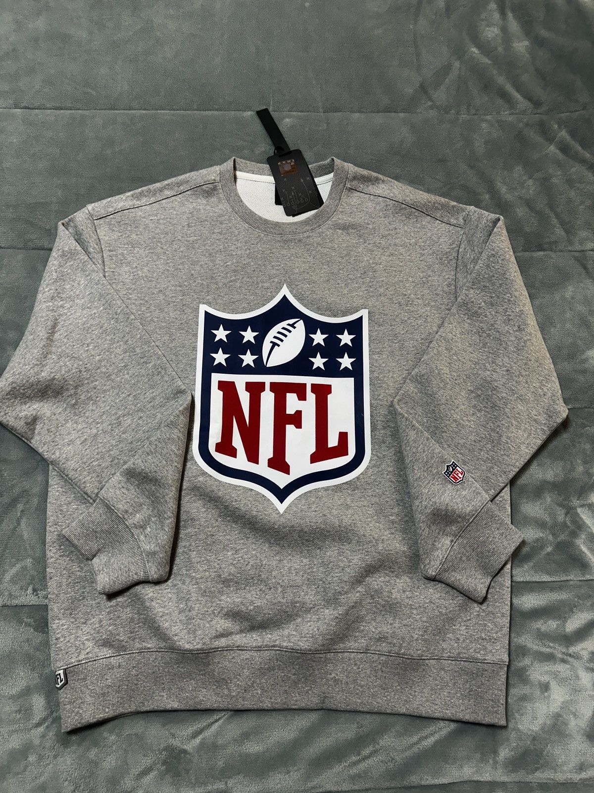 NFL New NFL Athletic Logo Crewneck Sweater Size XLarge Size US XL / EU 56 / 4 - 1 Thumbnail