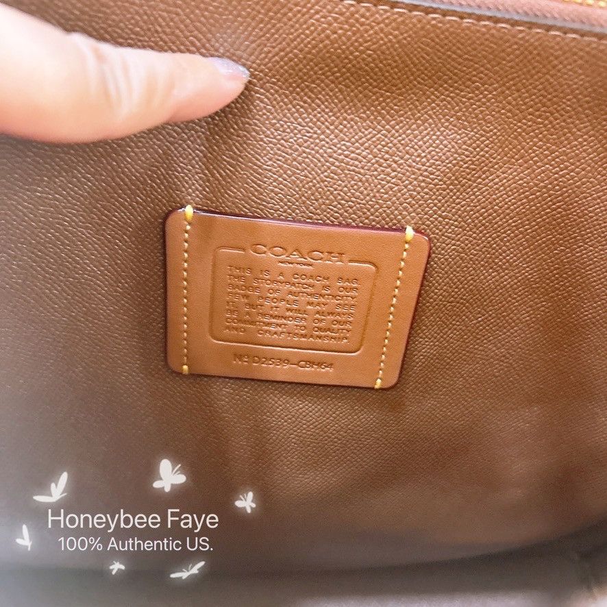 Coach Mollie Tote Bag In Signature Canvas With Shell Print CBH64 Size ONE SIZE - 8 Thumbnail