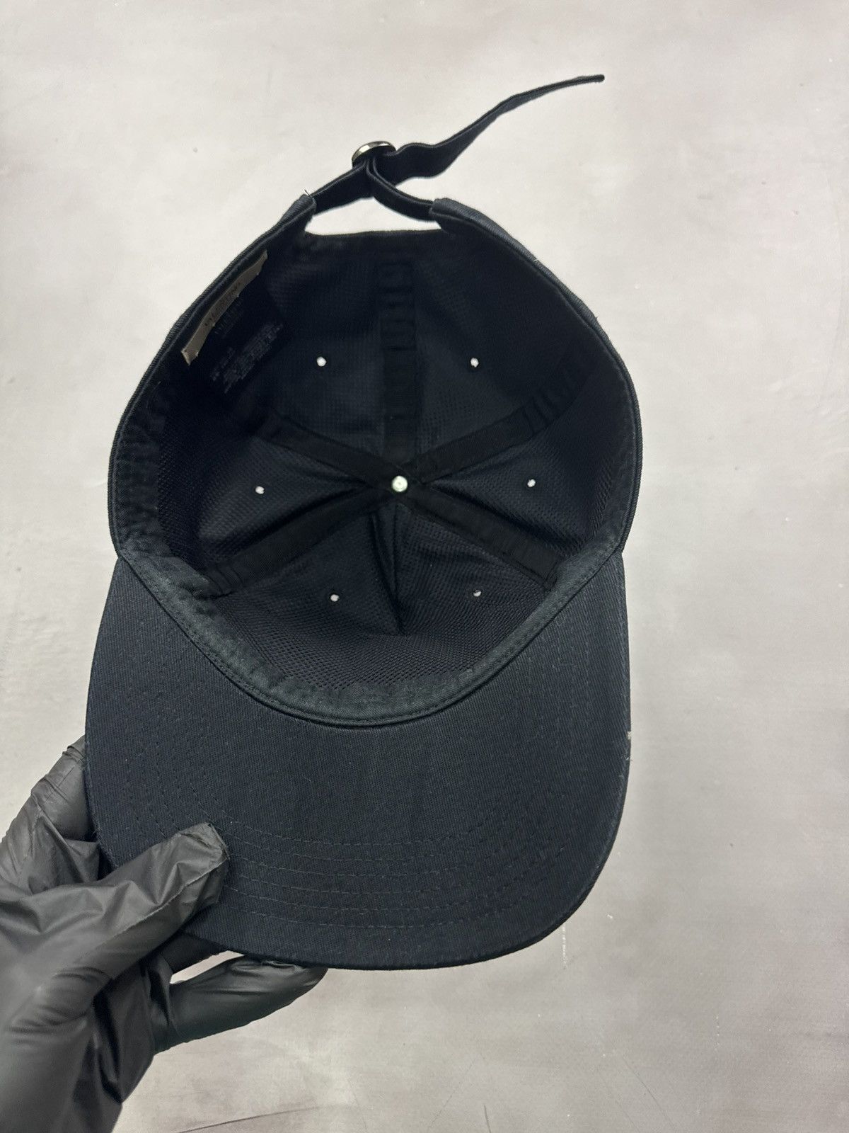 Undercover × Valentino Ss20 Undercover x Valentino V Face Hat(Black/OS) Size ONE SIZE - 7 Thumbnail