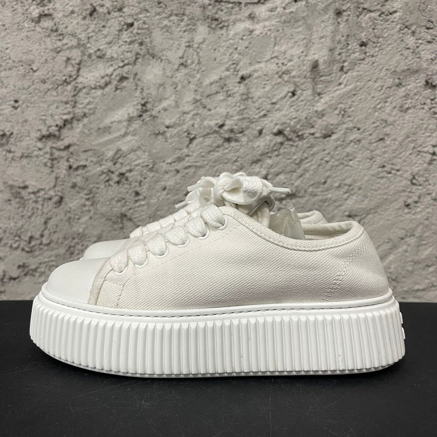 Miu Miu MIUMIU Cookie Sneakers 34.5 Size US 4.5 / IT 34.5 - 2 Thumbnail