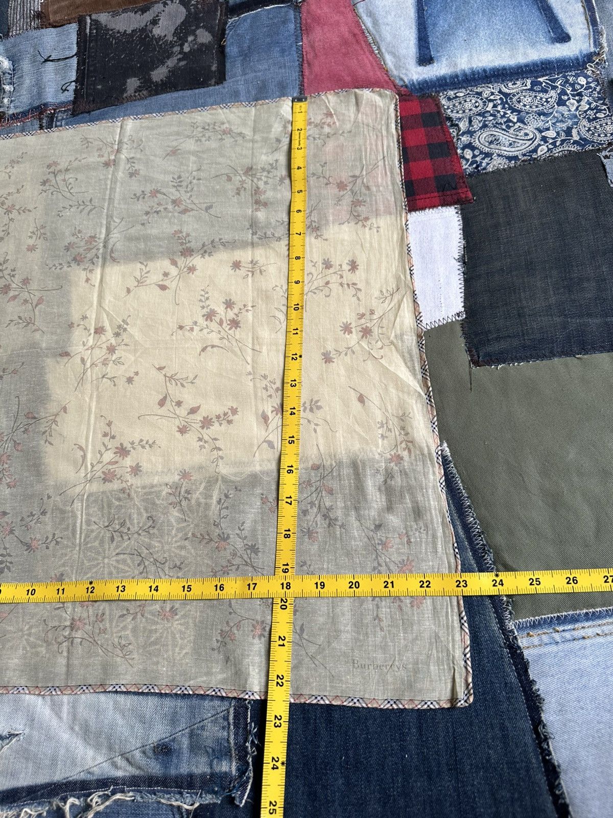 Burberry × Vintage Vintage Burberry Handkerchief/ Neckerchief/ Bandana Size ONE SIZE - 14 Thumbnail