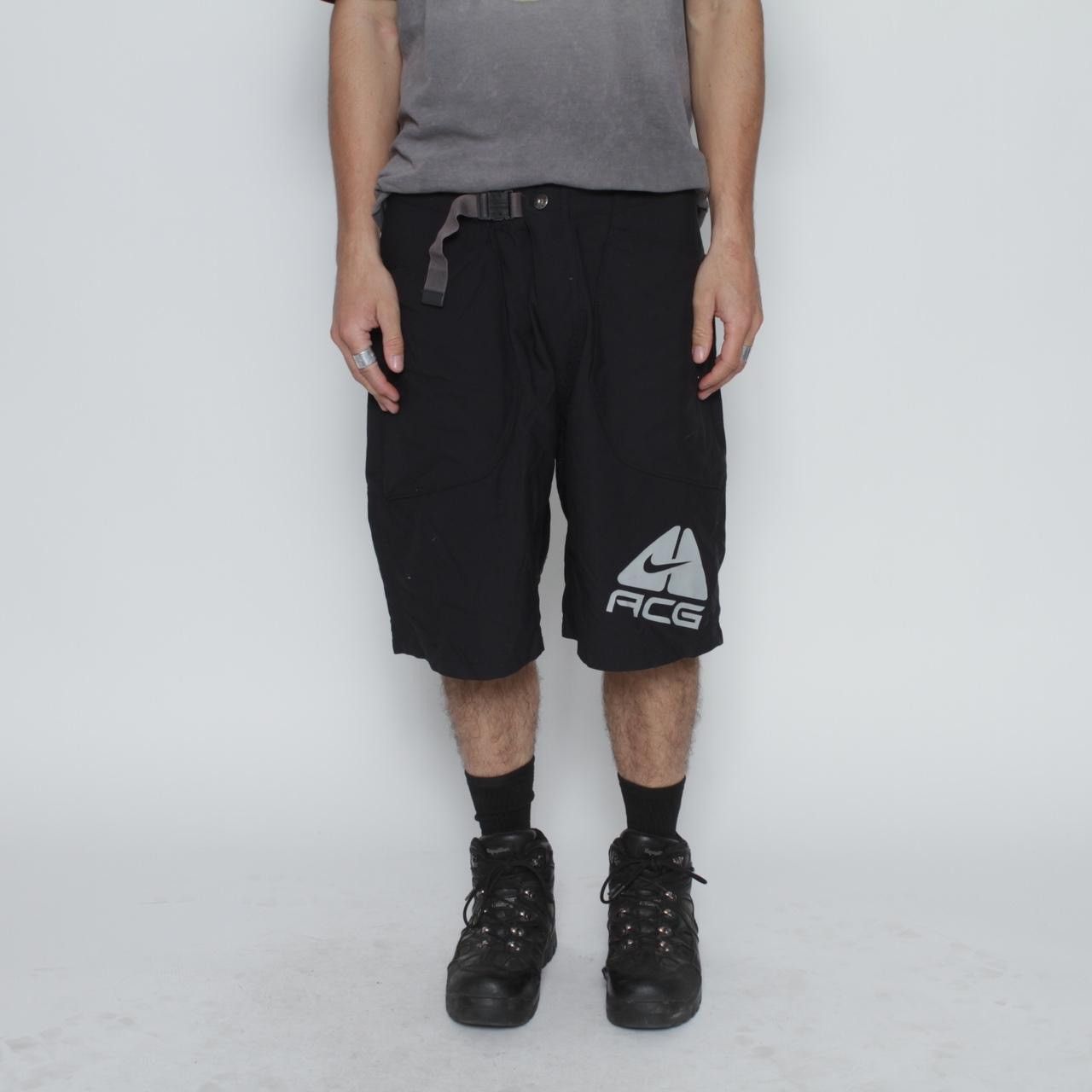 Nike ACG BLACK TECHNICAL LIGHTWEIGHT BIG POCKET SHORTS BY NIKE ACG Size US 37 - 1 Thumbnail