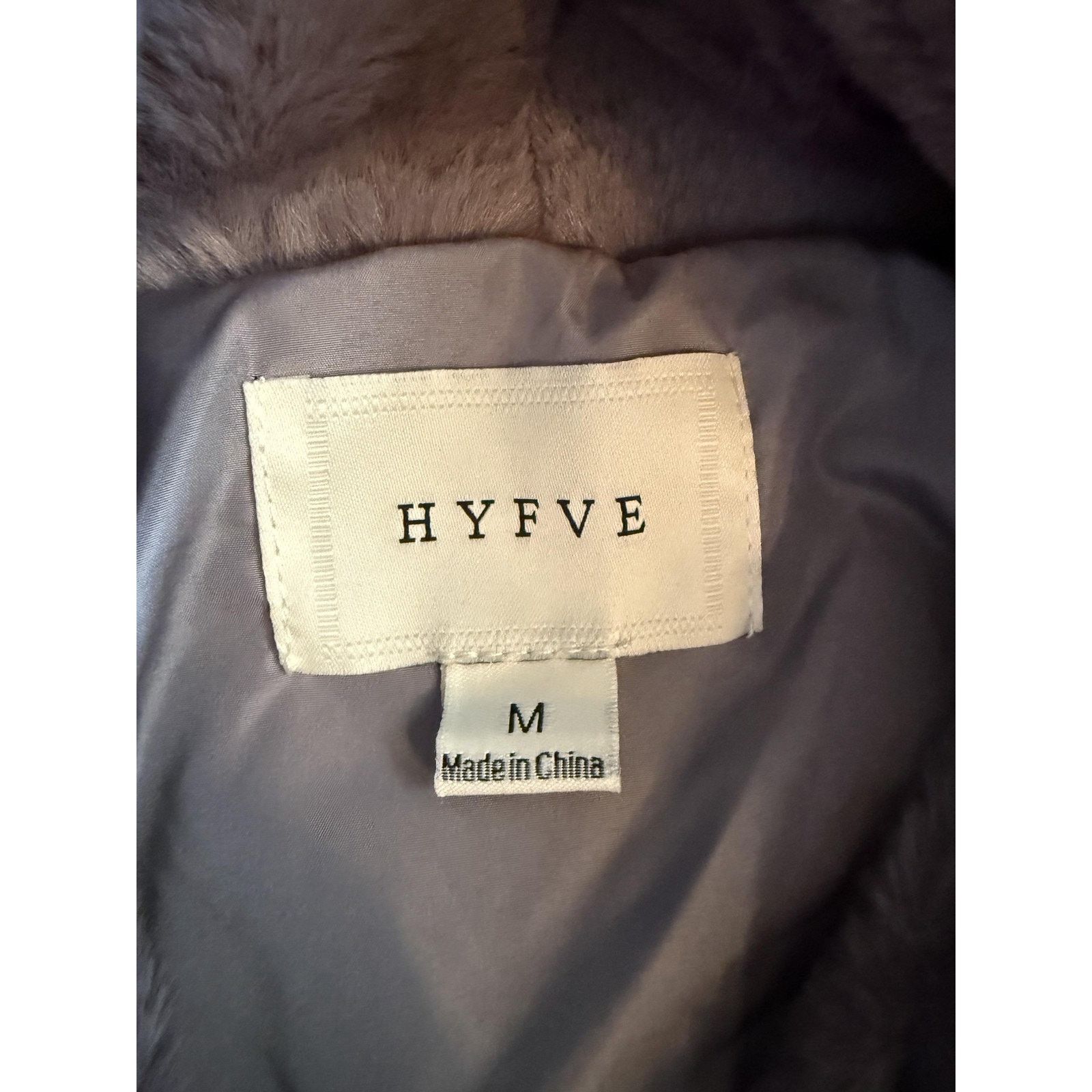 Other HYFVE Faux Fur Jacket Medium Gray Plush Short Coat Soft Size M / US 6-8 / IT 42-44 - 2 Thumbnail
