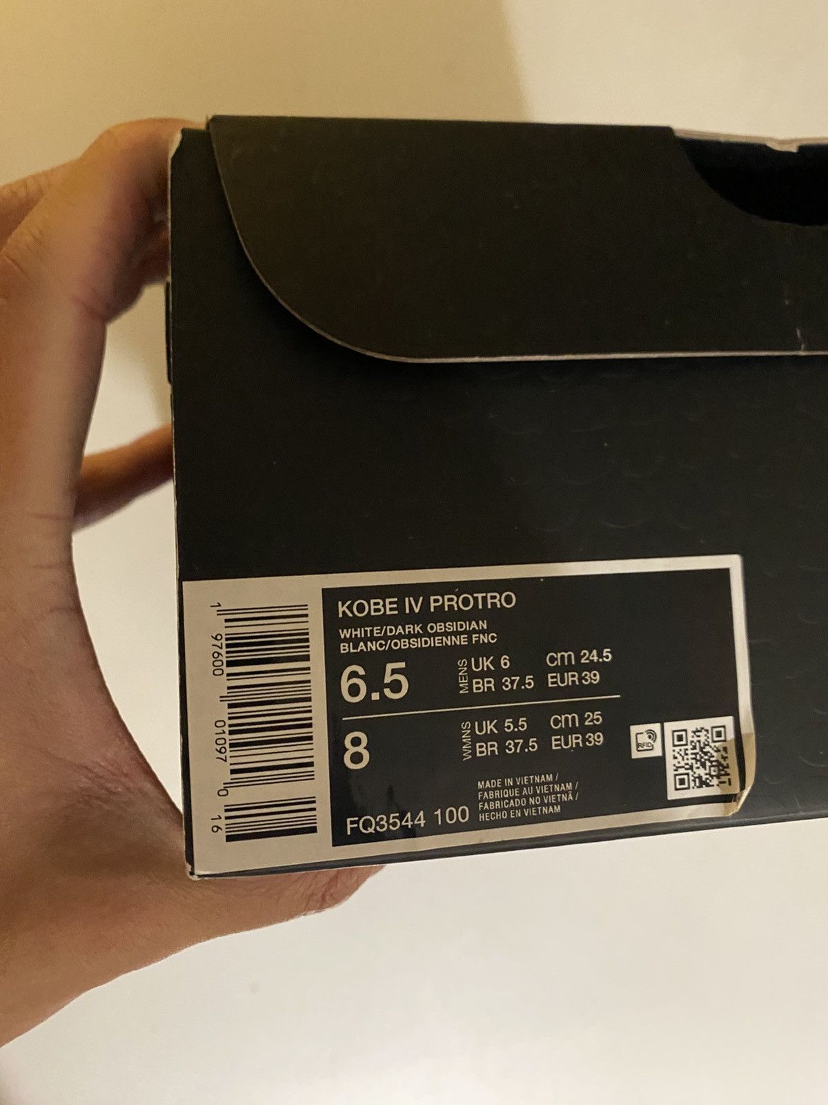 Nike Kobe 4 Protro Gold Medal Size US 6.5 / EU 39-40 - 2 Thumbnail