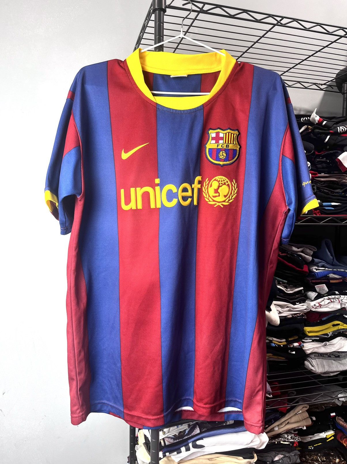 Vintage Vintage FC Barcelona Messi 10 Nike Jersey Unicef T Shirt Size US M / EU 48-50 / 2 - 1 Thumbnail