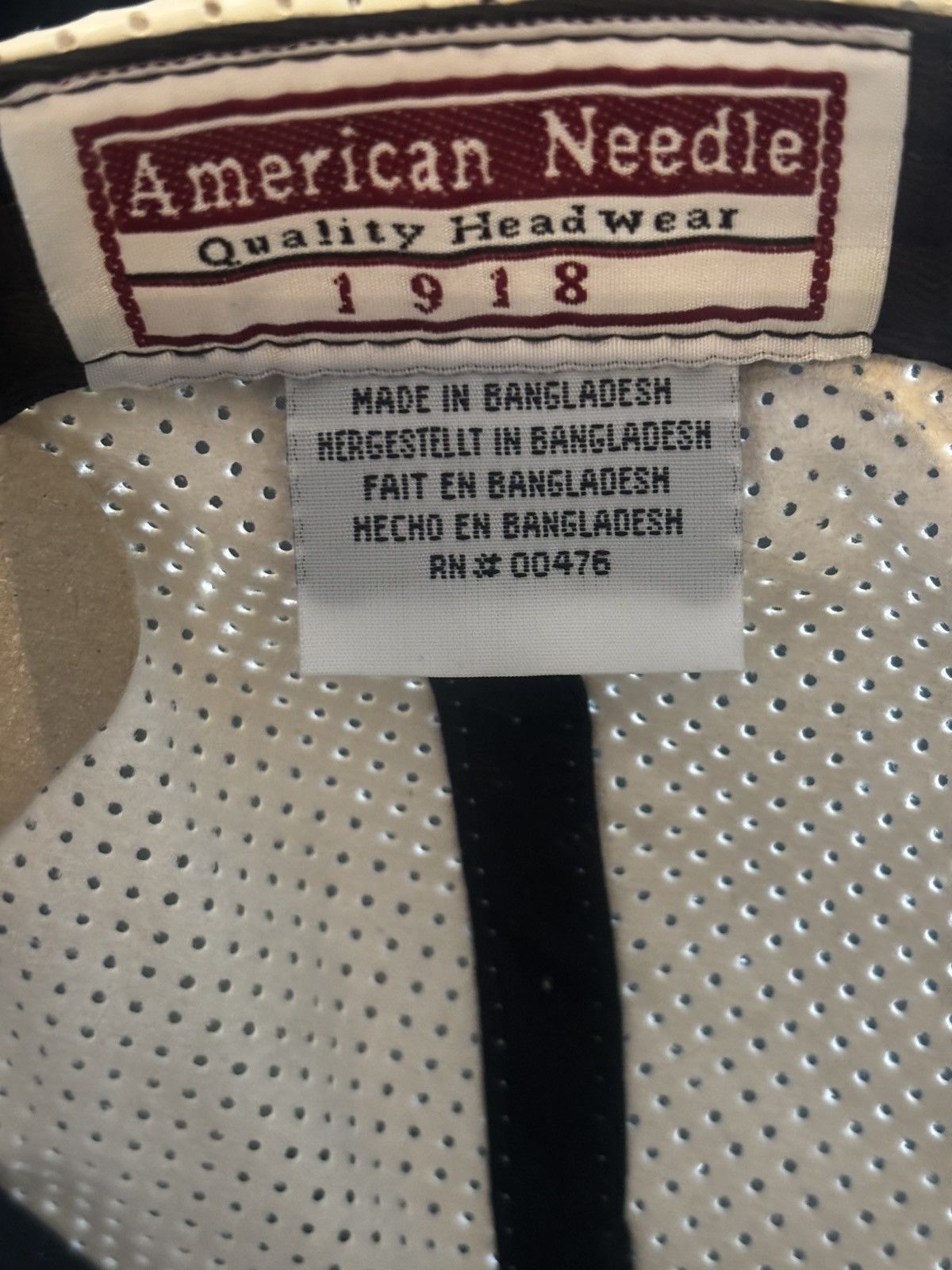 American Needle White Chicago blackhawks Cap.mh0201 Size ONE SIZE - 9 Thumbnail