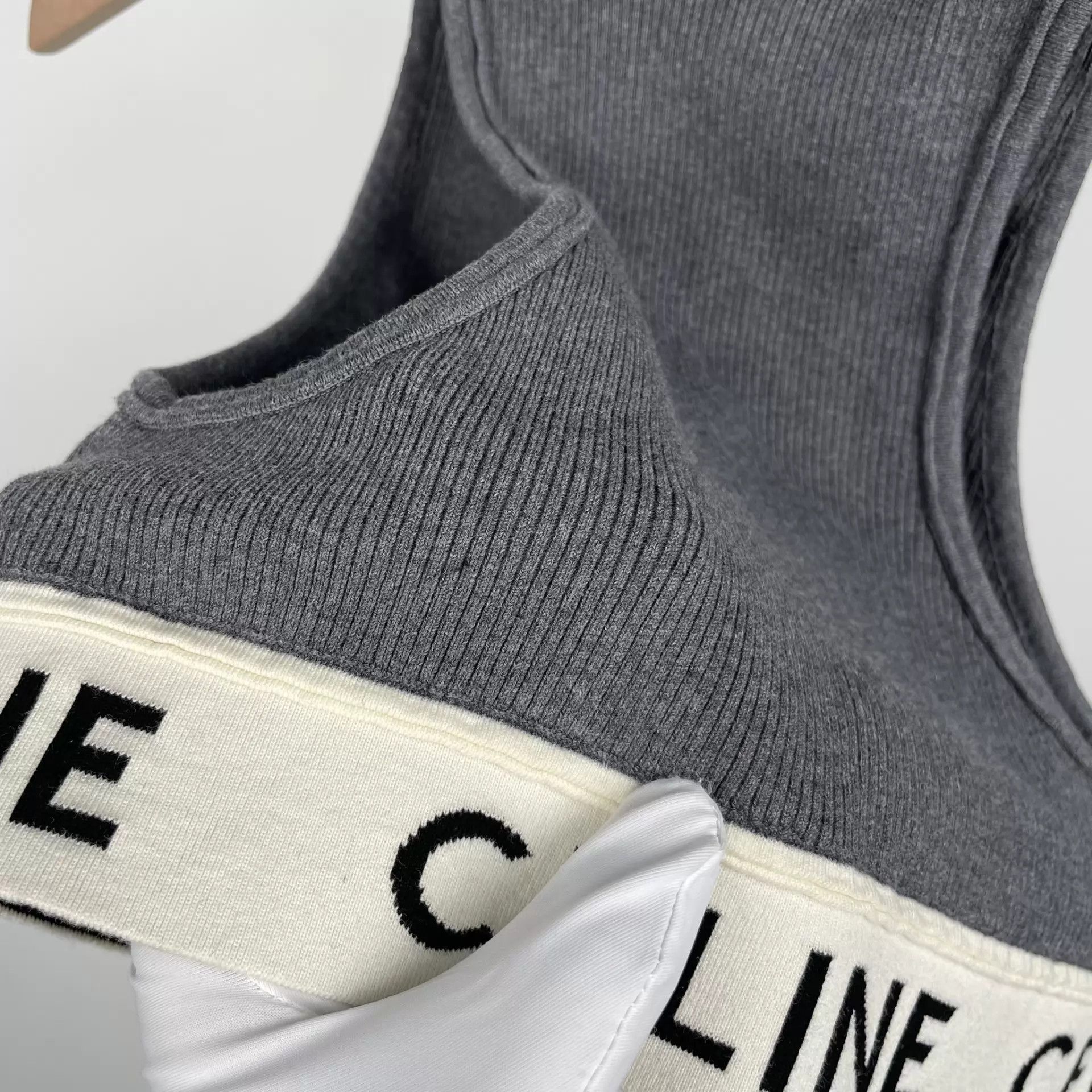 Celine CELINE Gray XS Knit Vest Size XS / US 0-2 / IT 36-38 - 9 Thumbnail