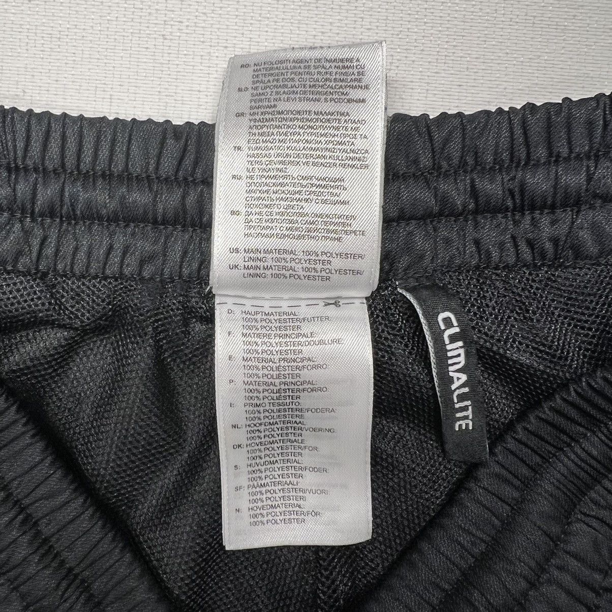 Adidas Adidas Track Pants Black Straight Blue Stripe Climalite Y2K Size US 30 / EU 46 - 7 Thumbnail
