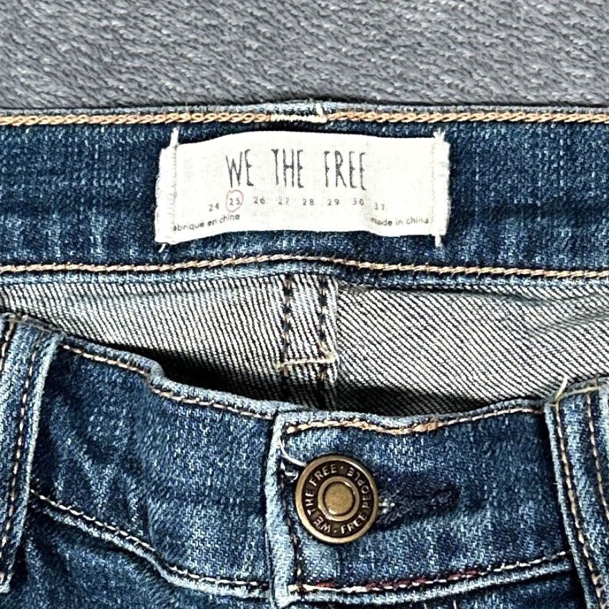 Vintage We The Free Jeans Women’s 25 Blue Medium Wash Frayed Raw Hem Button Fly Regular Fit 90s Style Size 42" / US 20 - 3 Thumbnail