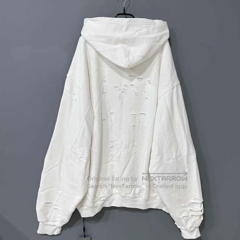Balenciaga Balenciaga Double B Buckle Letter Logo Destroyed Hoodie Size US L / EU 52-54 / 3 - 3 Thumbnail